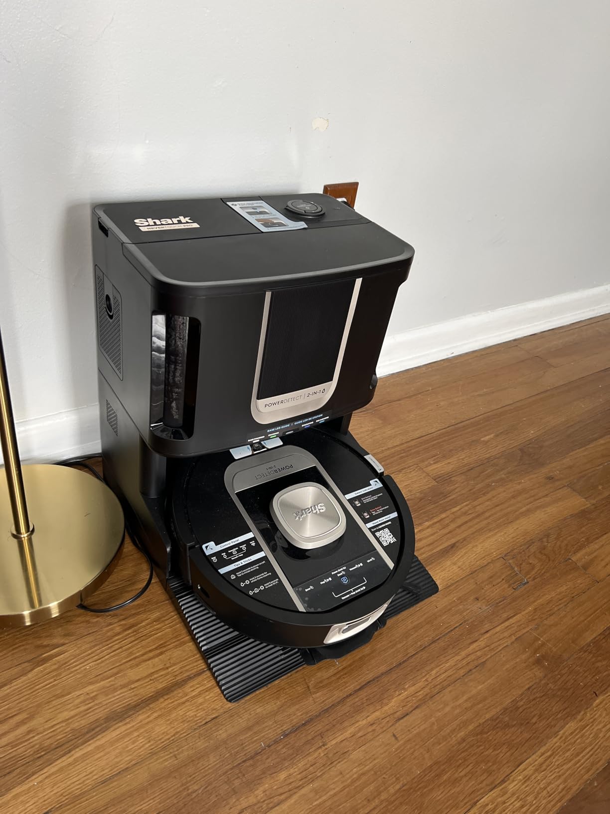 Shark Robot Vacuum & Mop Combo, PowerDetect ThermaCharged NeverTouch Pro, Self-Emptying, Self-Refill with Heated Mop Cleaning, 60-Day Capacity, 30-Day Tank, 6 Power Detect Technologies, Black, RV2920XE - Customer Photo 1