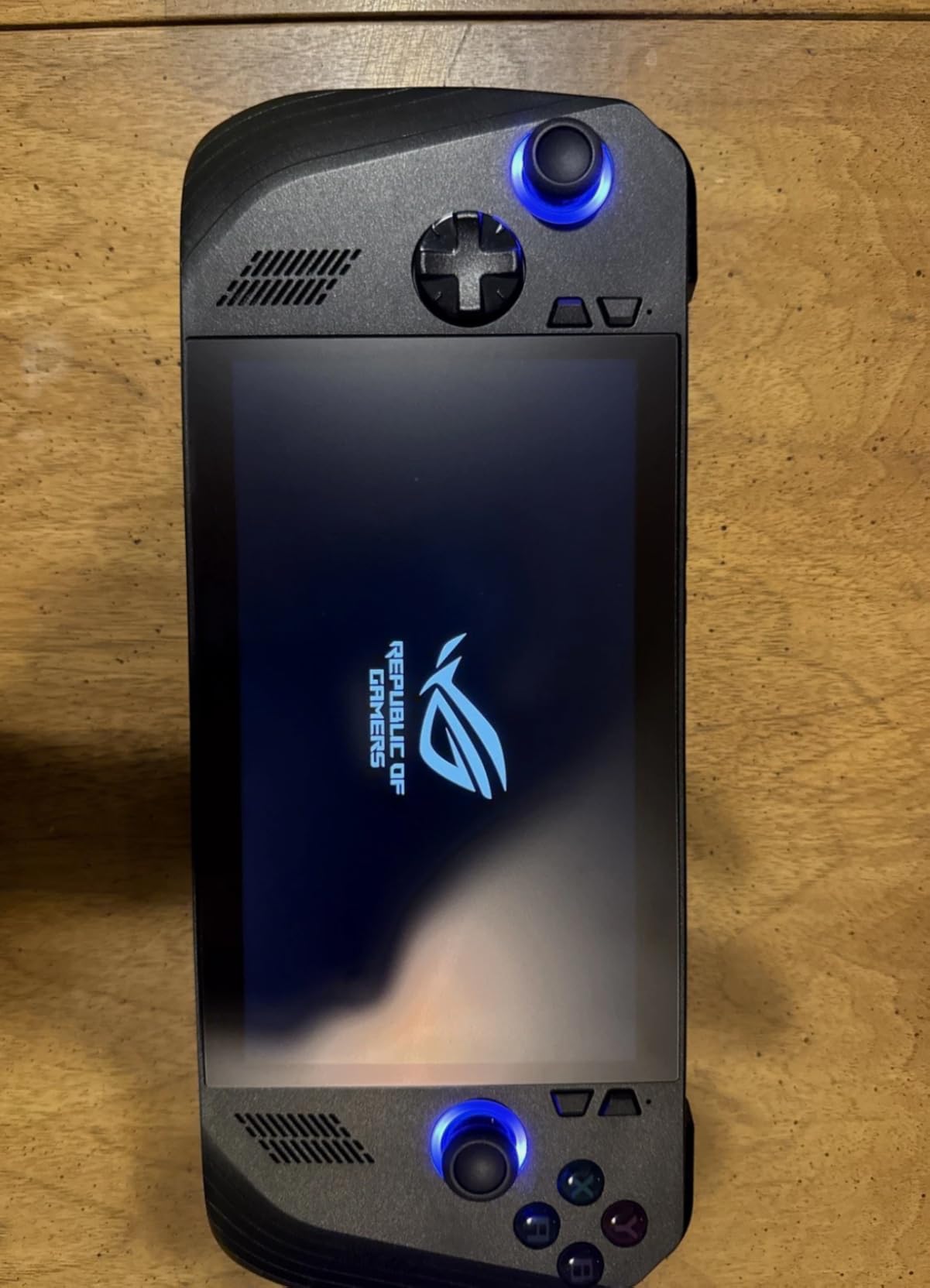 ASUS ROG Xbox Ally – 7