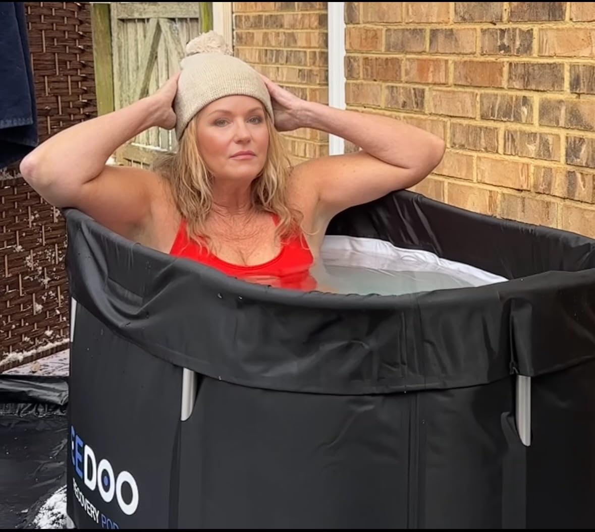 Wxtkkom New Upgrade XL 139-Gallon Oval Ice Bath Tub - 6 Layered Portable Bathtub, Drop-In Bathtubs Foldable with Cover Cold Plunge Tub for Athletes, Home Gym, Outdoor Recovery Use - Customer Photo 2