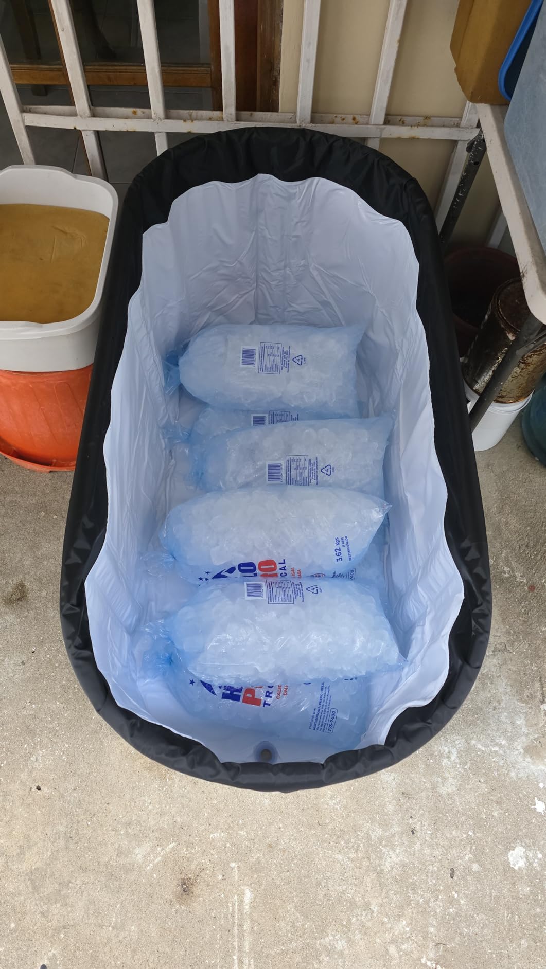 Wxtkkom New Upgrade XL 139-Gallon Oval Ice Bath Tub - 6 Layered Portable Bathtub, Drop-In Bathtubs Foldable with Cover Cold Plunge Tub for Athletes, Home Gym, Outdoor Recovery Use - Customer Photo 5