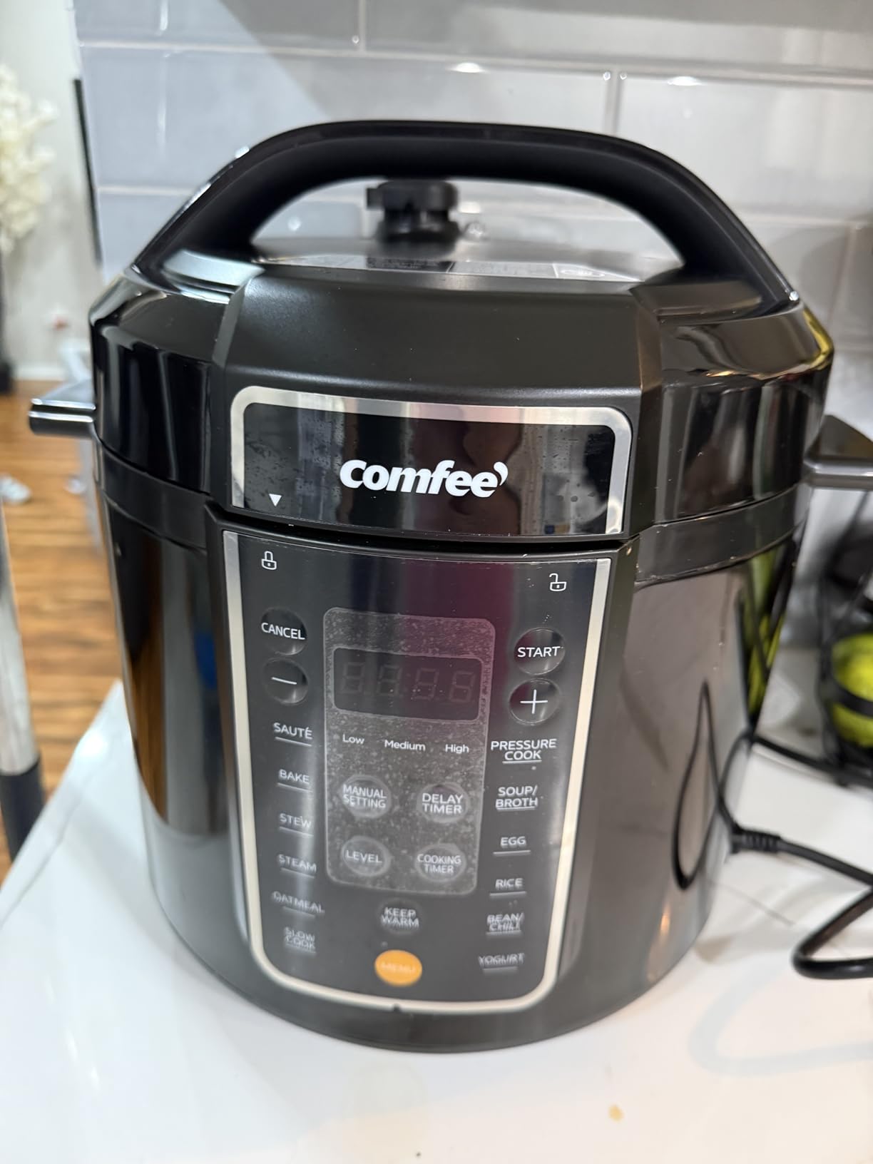 COMFEE' 7-in-1 Small Electric Pressure Cooker, Slow Cooker, Steamer, Sauté, Sous Vide, Warmer, Multi Cooker with Natural Ceramic Coated Non-Stick Pot, 3 Quarts Customer Review COMFEE' 7-in-1 Small Electric Pressure Cooker, Slow Cooker, Steamer, Sauté, Sous Vide, Warmer, Multi Cooker with Natural Ceramic Coated Non-Stick Pot, 3 Quarts - Customer Photo 2