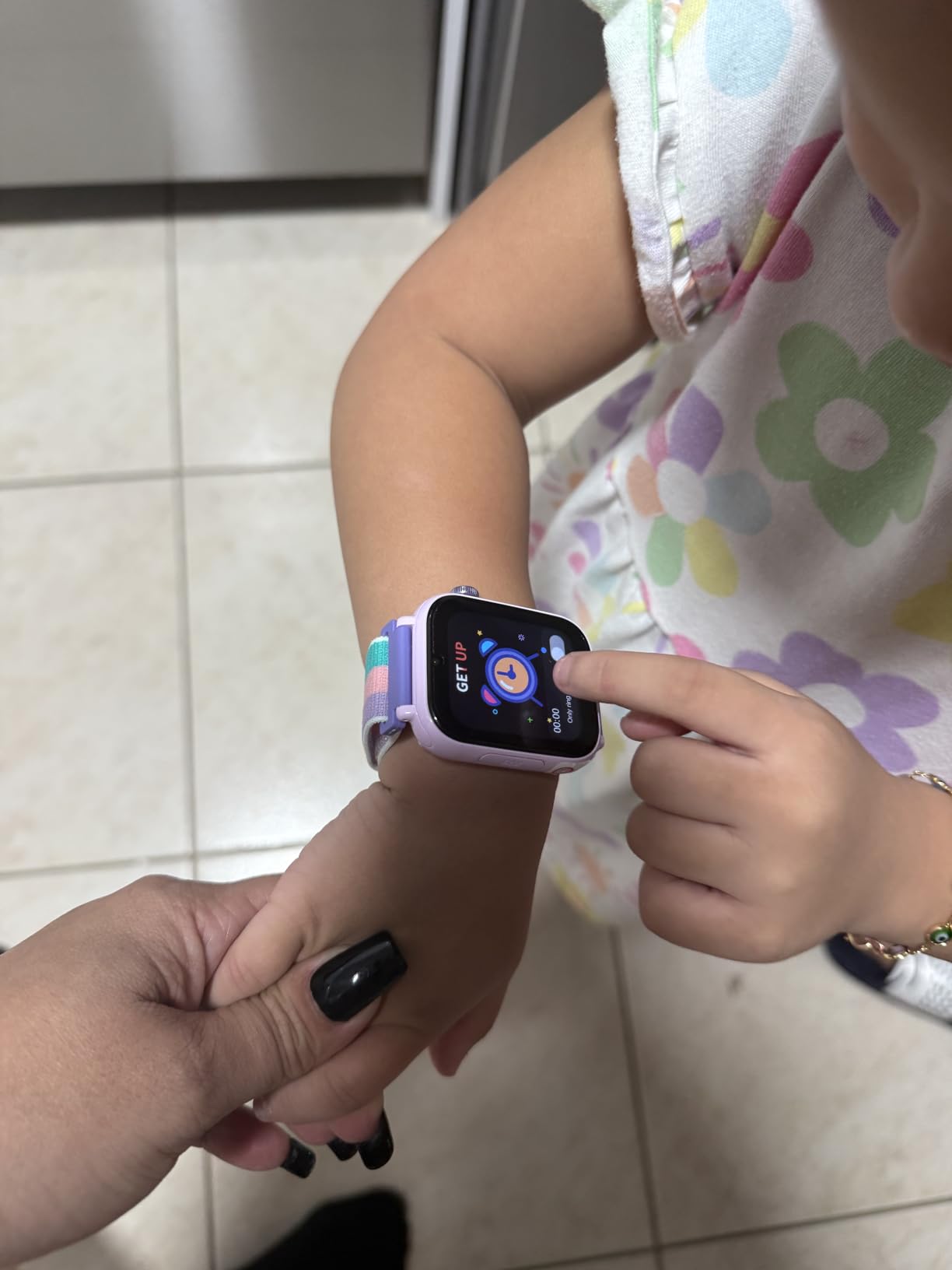 4G Kids Smart Watch GPS Tracker, Smartwatch for Kid with SIM Card, Calling, Voice Chat, Class Mode, SOS, Pedometer, Alarm, Games, HD Touch Screen Phone Watch Gift for 4-12 Girls Boys, Black Grey - Customer Photo 1