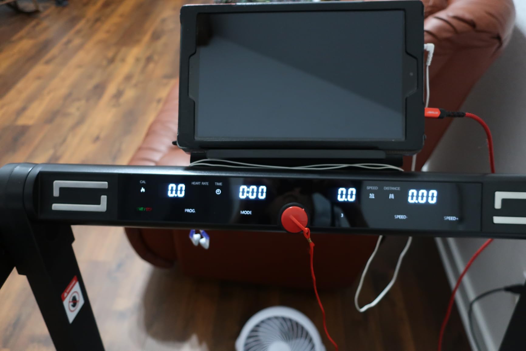 Walking Pad Treadmill with 12% Incline and Handle Bar, 4 in 1 Folding Treadmill for Home/Office, Under Desk Treadmills Portable Walking Pad with App & Bluetooth Speaker, 0.6-10MPH - Customer Photo 2