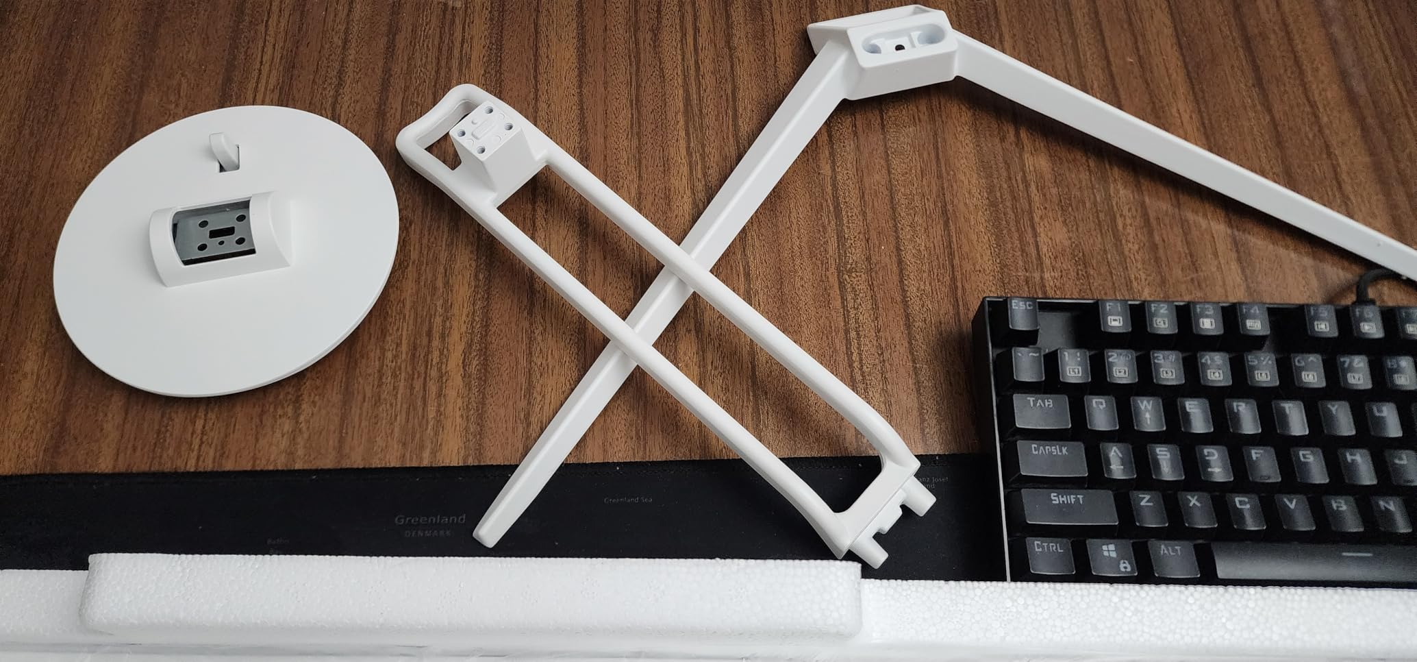 CRUA 27 Inch Gaming Monitor 360HZ, 2K QHD 2560x1440 IPS Panel White Computer Monitors with Built in Speakers, Support AMD FreeSync, 120% sRGB, Blue Light Filter, DP1.4 & HDMI2.1, Wall Mountable - Customer Photo 1