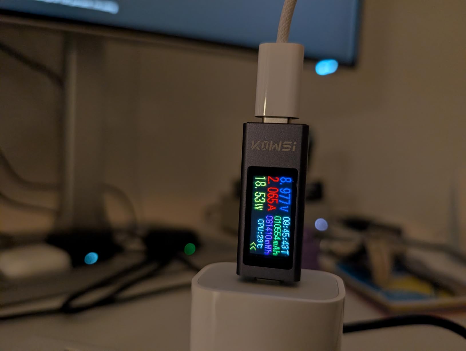 Apple MagSafe Charger (1 m): Wireless Charger with Fast-Charging Capability - Customer Photo 1