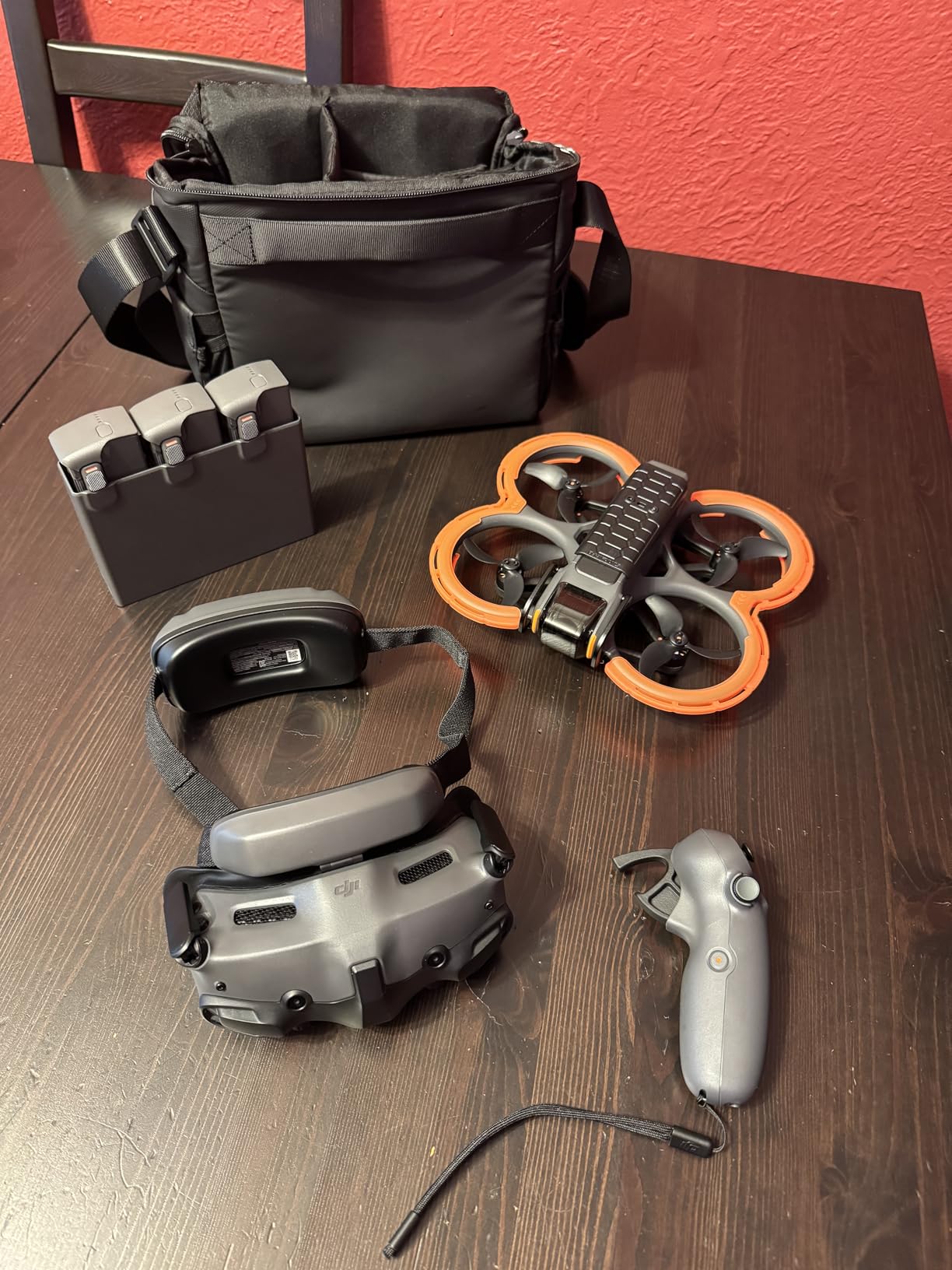 DJI Avata 2 Fly Smart Combo (Single Battery), FPV Drone with Camera 4K, Immersive Experience, One-Push Acrobatics, Built-in Propeller Guard, 155° FOV, Camera Drone with Goggles N3 and RC Motion 3 - Customer Photo 2