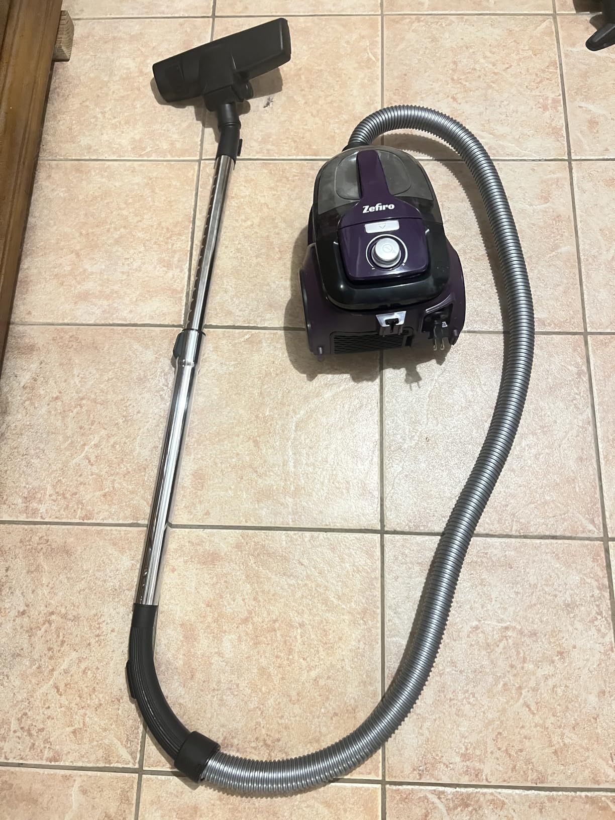 Zefiro Canister Vacuum Cleaner, Bagless Canister Vacuum for Home, Powerful Suction, Auto Cord Rewind, HEPA Filter, Corded Vacuum for Hard Floors, Carpet, Pet Hair, Apartment/Rental Friendly(Purple) - Customer Photo 2