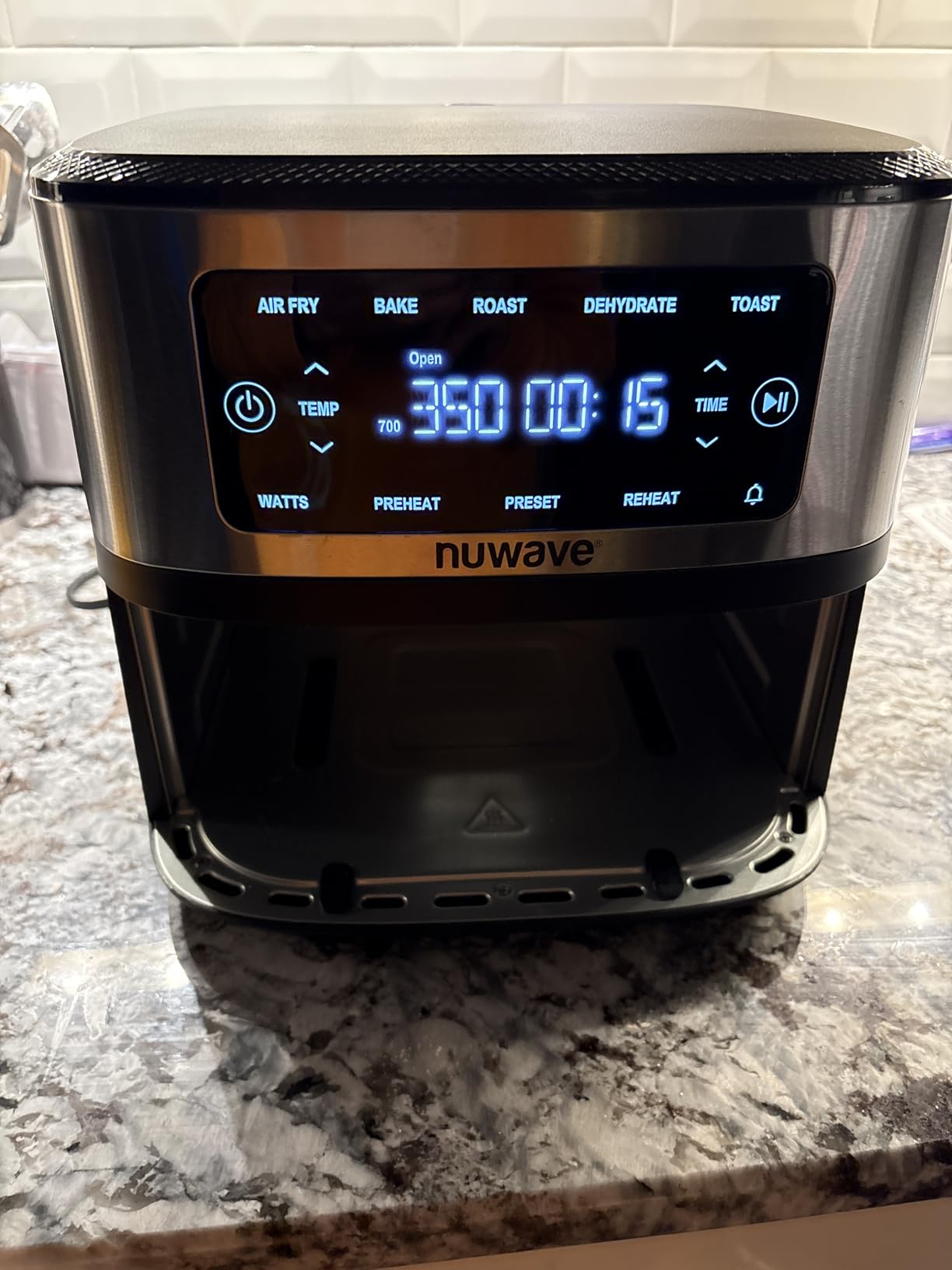 Nuwave Brio Plus 6-in-1 Air Fryer, 7-Qt Large Capacity, 50°F–400°F Precise Temp Control, Non-Toxic PFAS-Free Nonstick, Air Fry, Bake, Roast, Toast, Dehydrate, Reheat, 100 Presets, Dishwasher Safe - Customer Photo 2