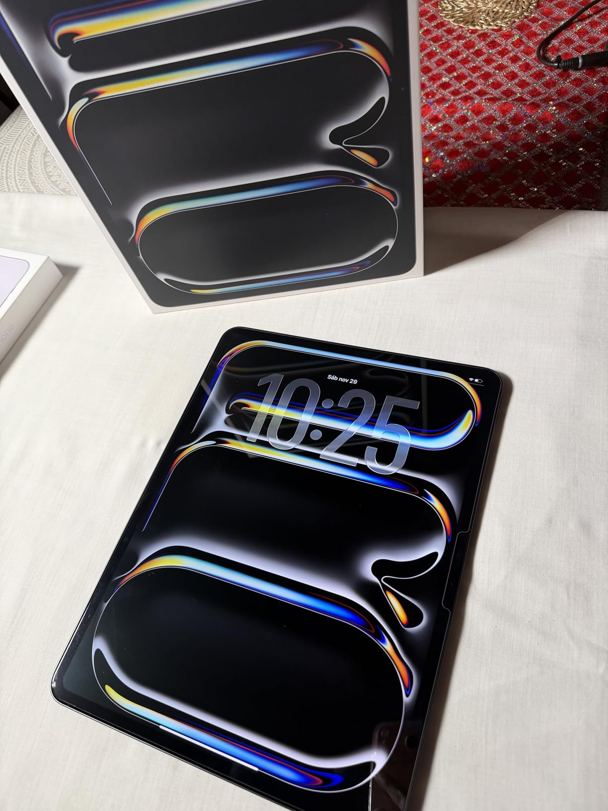 Apple iPad Pro 13-inch (M5): Ultra Retina XDR Display, 256GB, Landscape 12MP Front Camera/12MP Back Camera, LiDAR Scanner, Wi-Fi 7 with Apple N1, Face ID, All-Day Battery Life — Space Black - Customer Photo 1