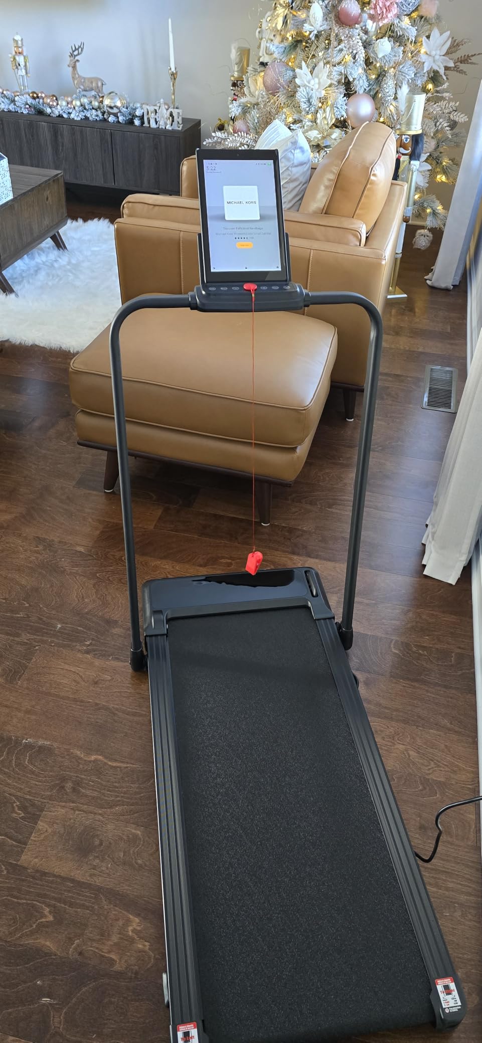 Smug Walking Pad, Space Saving Design for Home & Office, Quiet Under Desk Walking Pad, 200 Lbs Capacity 3 in 1 Portable Walking Treadmill - Customer Photo 1