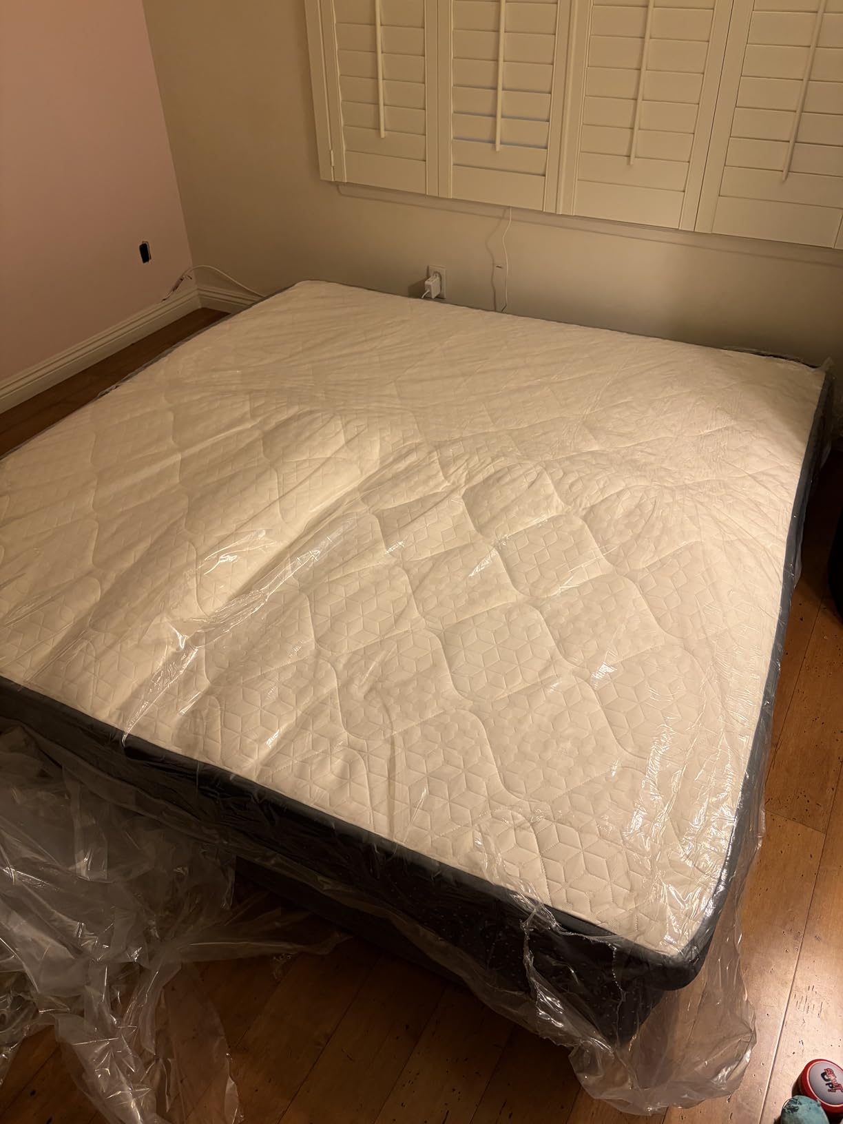 Firm King Mattress, 14 Inch Hybrid Mattresses in a Box Hotel Collection with Extra Back & Hip Support, Deep Sleep Comfort, Zoned Support, Fiberglass-Free and CertiPUR-US Certified, 365-Night Trial - Customer Photo 1
