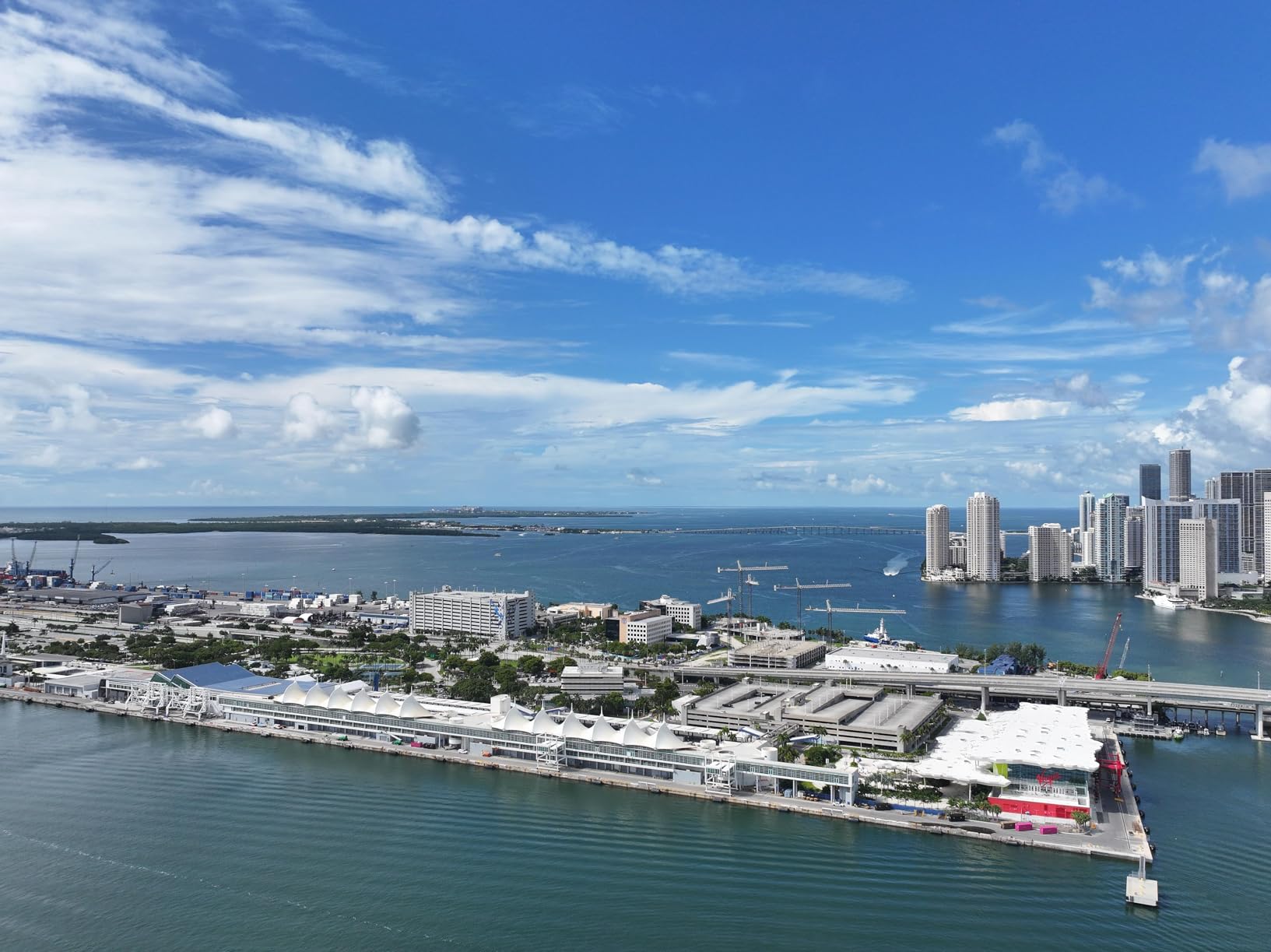 NewUpgraded Touch Screen Tablet Remote Professional Shooting Drones with Camera for Adults 4K HD, 360 Obstacle Avoidance, Payload Release, 3 Axis Gimbal Anti-shake, 84 Minutes Long Battery, Up to 5 Miles Range, Time-lapse, 50×Zoom, Rainproof, GPS Safe Height Auto Return Customer Review NewUpgraded Touch Screen Tablet Remote Professional Shooting Drones with Camera for Adults 4K HD, 360 Obstacle Avoidance, Payload Release, 3 Axis Gimbal Anti-shake, 84 Minutes Long Battery, Up to 5 Miles Range, Time-lapse, 50×Zoom, Rainproof, GPS Safe Height Auto Return - Customer Photo 2