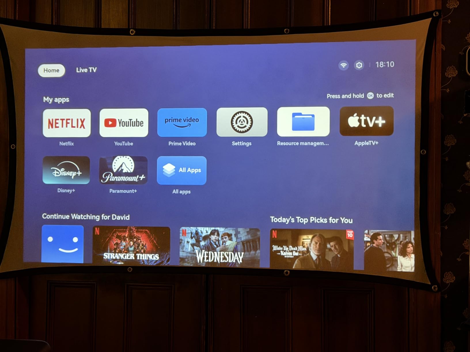 Projector with WiFi and Bluetooth: [1800 ANSI/Ai Auto Focus/800+ Apps/Compatible with Netflix] Outdoor-Projector 4K Support 1080P Smart Live TV Movie Lisowod L03Pro Projector for Home Theater - Customer Photo 2