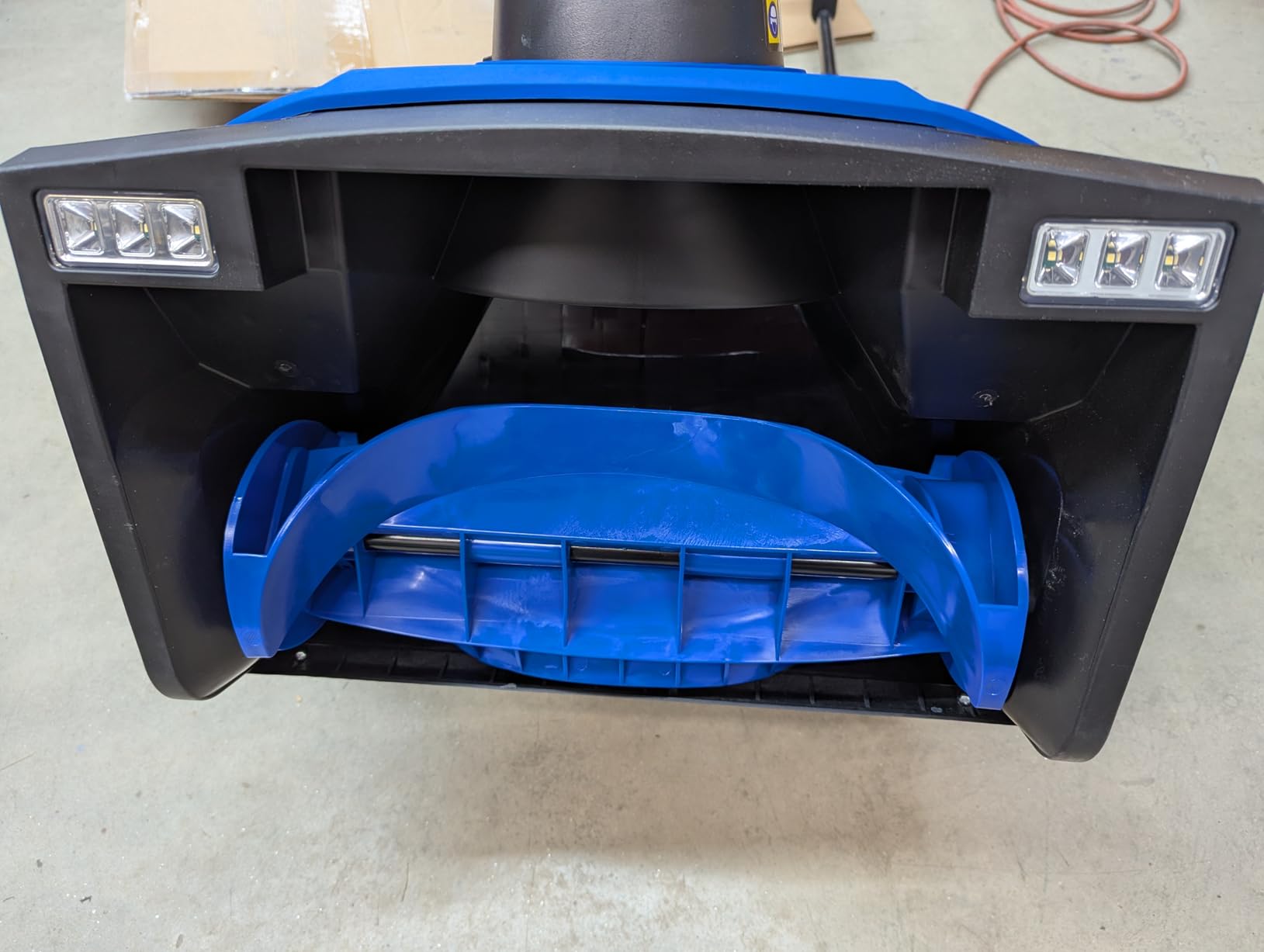 BILT HARD 28 in. 302cc Gas Powered Snow Blower with Electric Start, 2-Stage Self-Propelled Snow Blower with Steering Control and LED Light, Self Propelled Snow Removal Equipment - Customer Photo 2