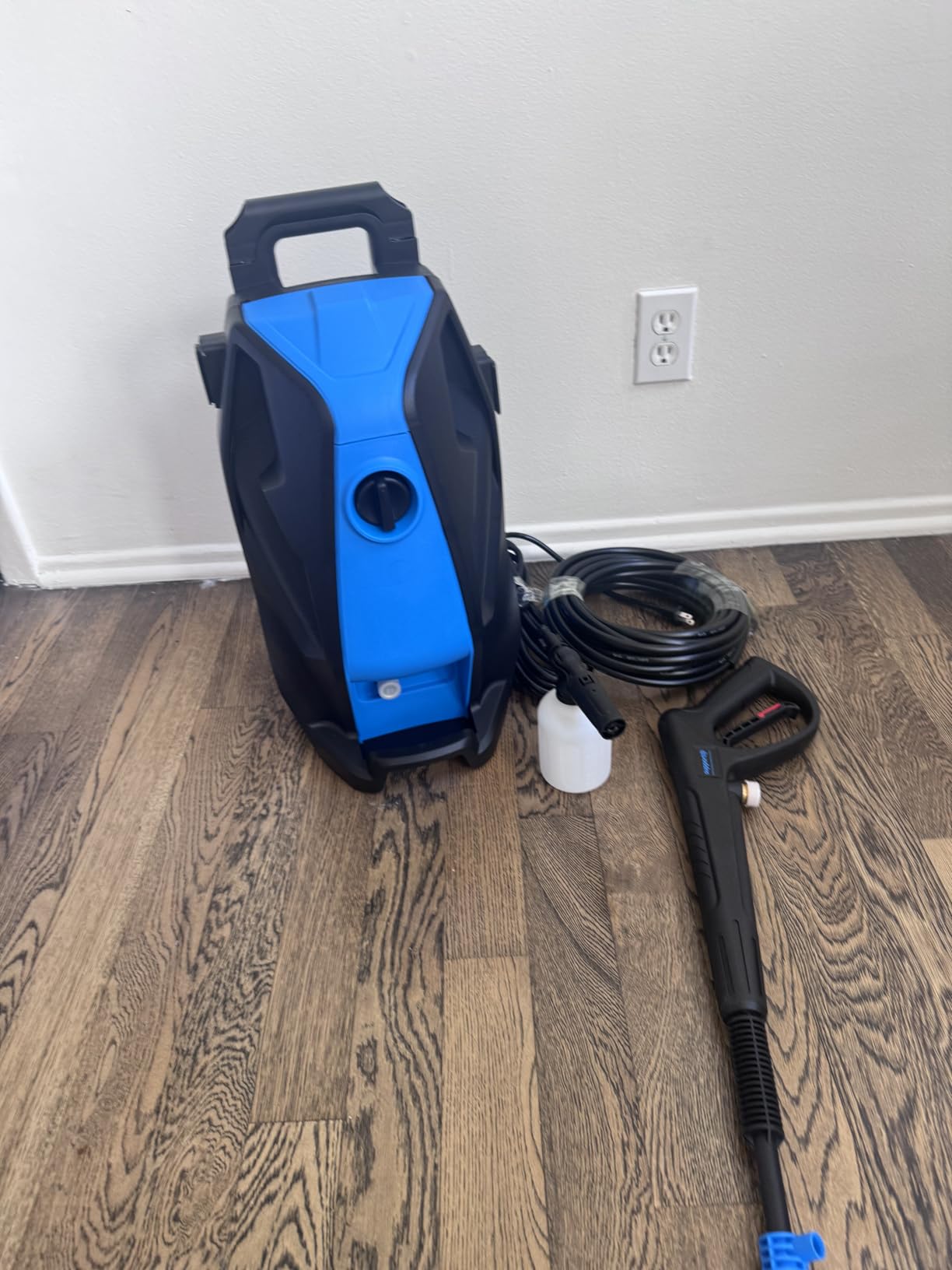 Gas Powered Pressure Washer 4200 PSI Gas Power Washer 4.0 GPM 212CC Commercial High Pressure Washer, with Spray Gun and Extension Wand, 5 Quick Connect Nozzles, Copper Pump - Customer Photo 1