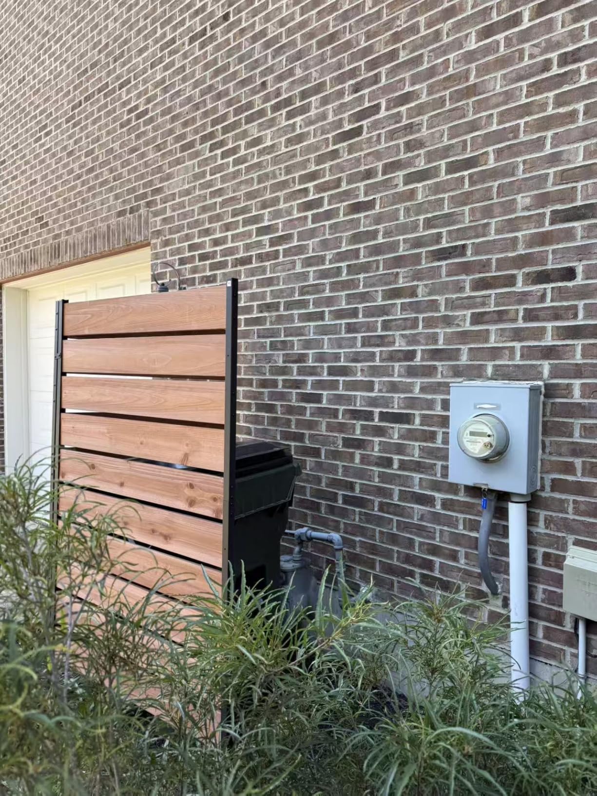 Modern Shade 6 x4 ft Louvered Wood Privacy Fence Panel Adjustable Screen with Louverd Slats, FSC Certified Natural Cedar, Freestanding or Mounted Outdoor Privacy Fence for Deck Privacy Screen - Customer Photo 1