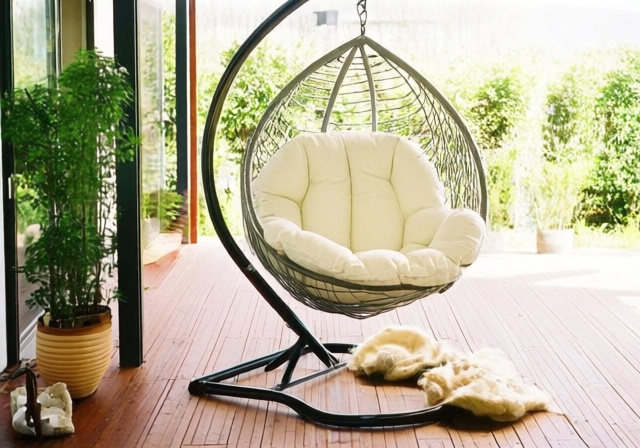 Best Hanging Egg Chairs for Patios [cy] - ofzenandcomputing