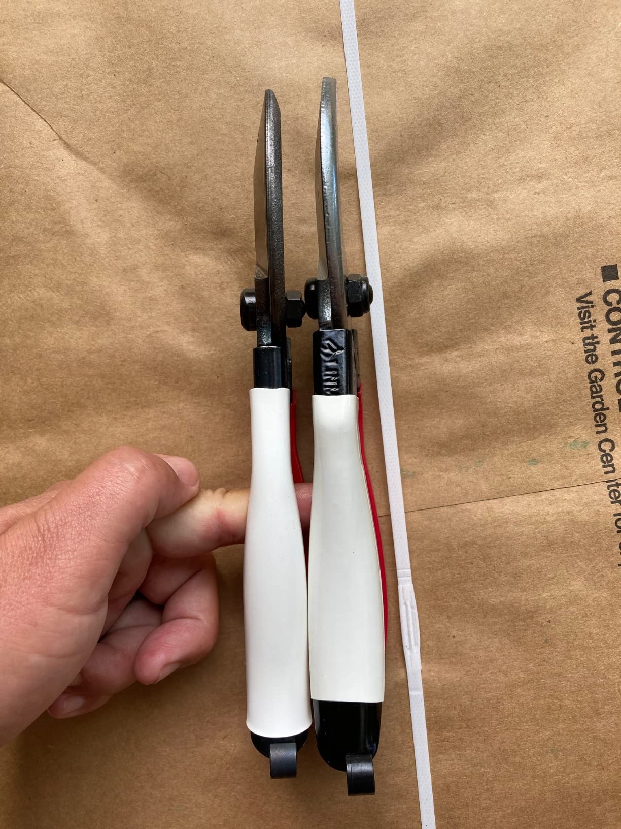 Okatsune 103 Bypass Pruners General Purpose Medium customer photo 2