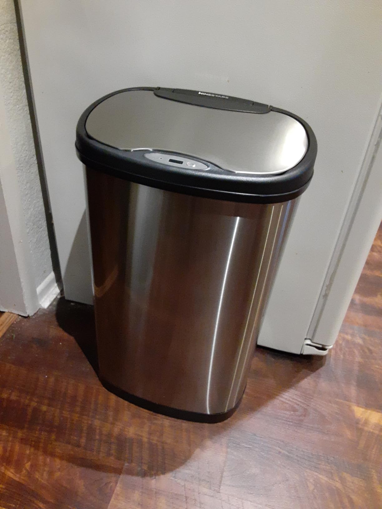 Ninestars 13 Gallon Kitchen Trash Can, Automatic Touchless Motion Sensor Trash Can with Black Lid, 50 Liter Stainless Steel Garbage Bin, Oval, DZT-50-13 Customer Review Ninestars 13 Gallon Kitchen Trash Can, Automatic Touchless Motion Sensor Trash Can with Black Lid, 50 Liter Stainless Steel Garbage Bin, Oval, DZT-50-13 - Customer Photo 2