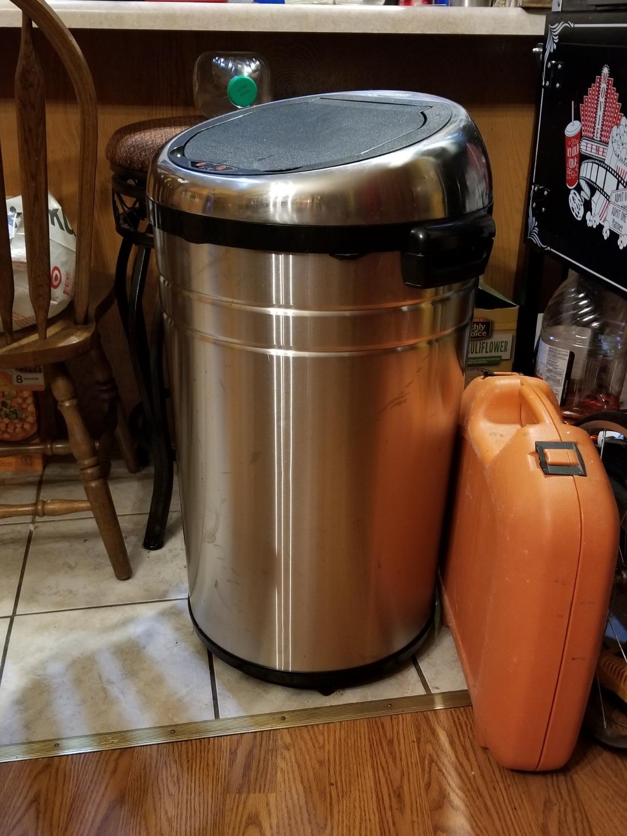 iTouchless 23 Gallon Sensor Trash Can with AbsorbX Odor Control System & Wheels, Stainless Steel Touchless Commercial Grade 85 Liter Garbage Bin for Office, Store, Home and Kitchen Customer Review iTouchless 23 Gallon Sensor Trash Can with AbsorbX Odor Control System & Wheels, Stainless Steel Touchless Commercial Grade 85 Liter Garbage Bin for Office, Store, Home and Kitchen - Customer Photo 1