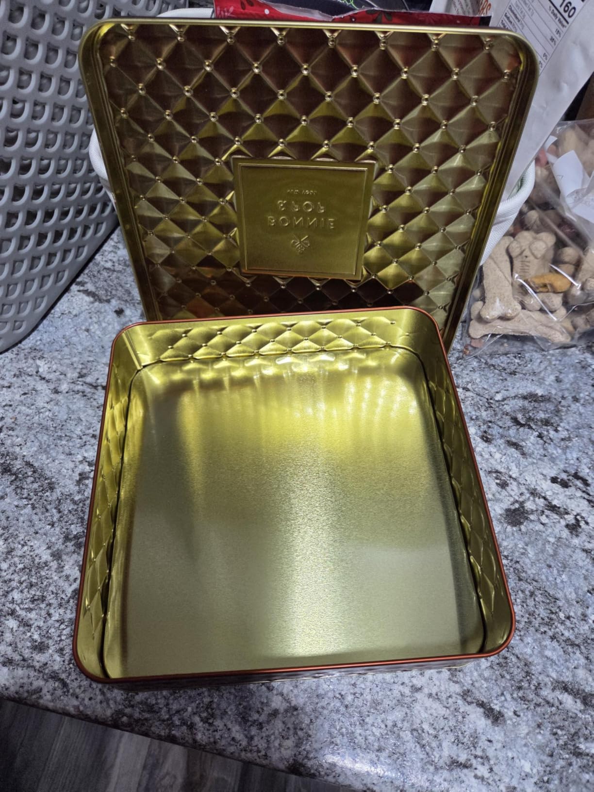 Chocolate Gift Basket, Candy Food Gifts Arrangement Platter, Gourmet Snack Box, Holiday Present Idea, Valentines Day, Corporate Him & Her, Men Women Sympathy Family Parties & Get Well- Bonnie & Pop Customer Review Chocolate Gift Basket, Candy Food Gifts Arrangement Platter, Gourmet Snack Box, Holiday Present Idea, Valentines Day, Corporate Him & Her, Men Women Sympathy Family Parties & Get Well- Bonnie & Pop - Customer Photo 1