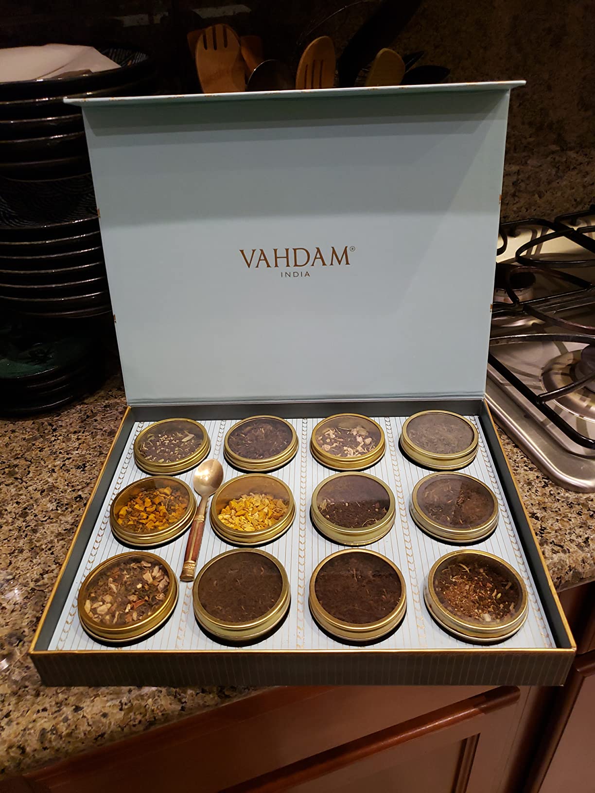 VAHDAM, Bloom - Assorted Valentines Day Tea Gift Set (12 Loose Leaf Tea) Tin Caddy Presentation Box | Gluten Free, Non GMO | Valentines Day Gifts for Him, Valentines Day Gifts for Her - Customer Photo 1