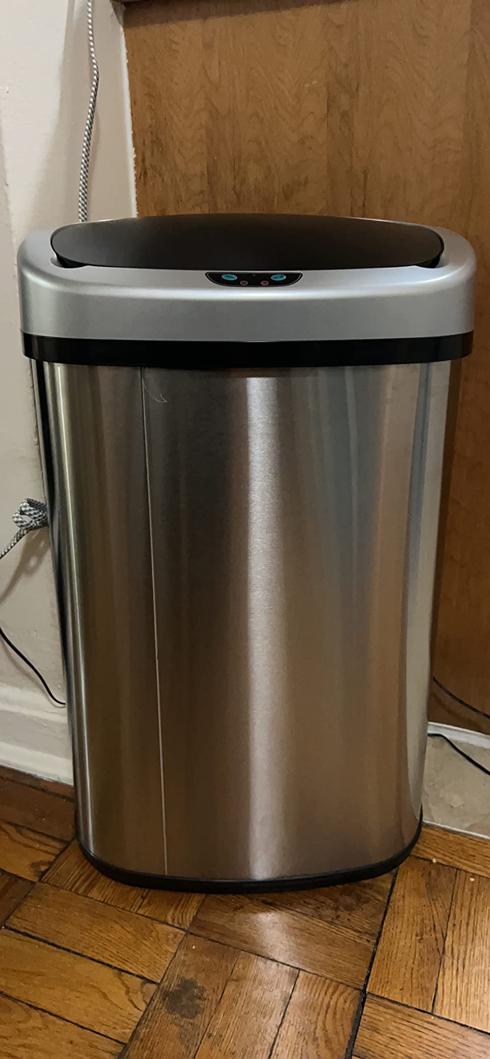 iTouchless Oval Sensor Touchless Trash Can with Odor Control System & AC Power Adapter for Automatic Trash Cans, Official and Manufacturer Certified, UL Listed, Energy Saving, 13 Gallon Customer Review iTouchless Oval Sensor Touchless Trash Can with Odor Control System & AC Power Adapter for Automatic Trash Cans, Official and Manufacturer Certified, UL Listed, Energy Saving, 13 Gallon - Customer Photo 2