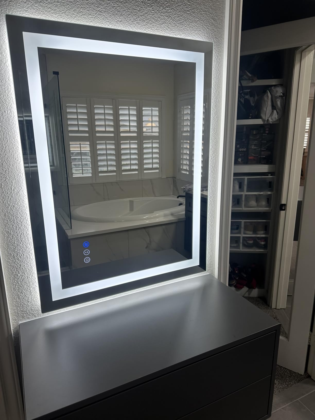 LOAAO 24X32 LED Bathroom Mirror with Lights, Anti-Fog, Dimmable, Backlit + Front Lit, Lighted Bathroom Vanity Mirror for Wall, Memory Function, Tempered Glass, Shatter-Proof, ETL Listed customer photo 2