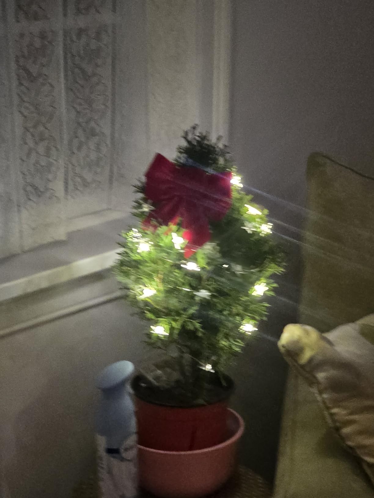 It's a Date!, 40 Fun and Romantic Scratch Off Date Night Ideas for Him, Her, Girlfriend, Boyfriend, Wife, Husband & Couples, Valentine's Gift for Men and Women - Customer Photo 3