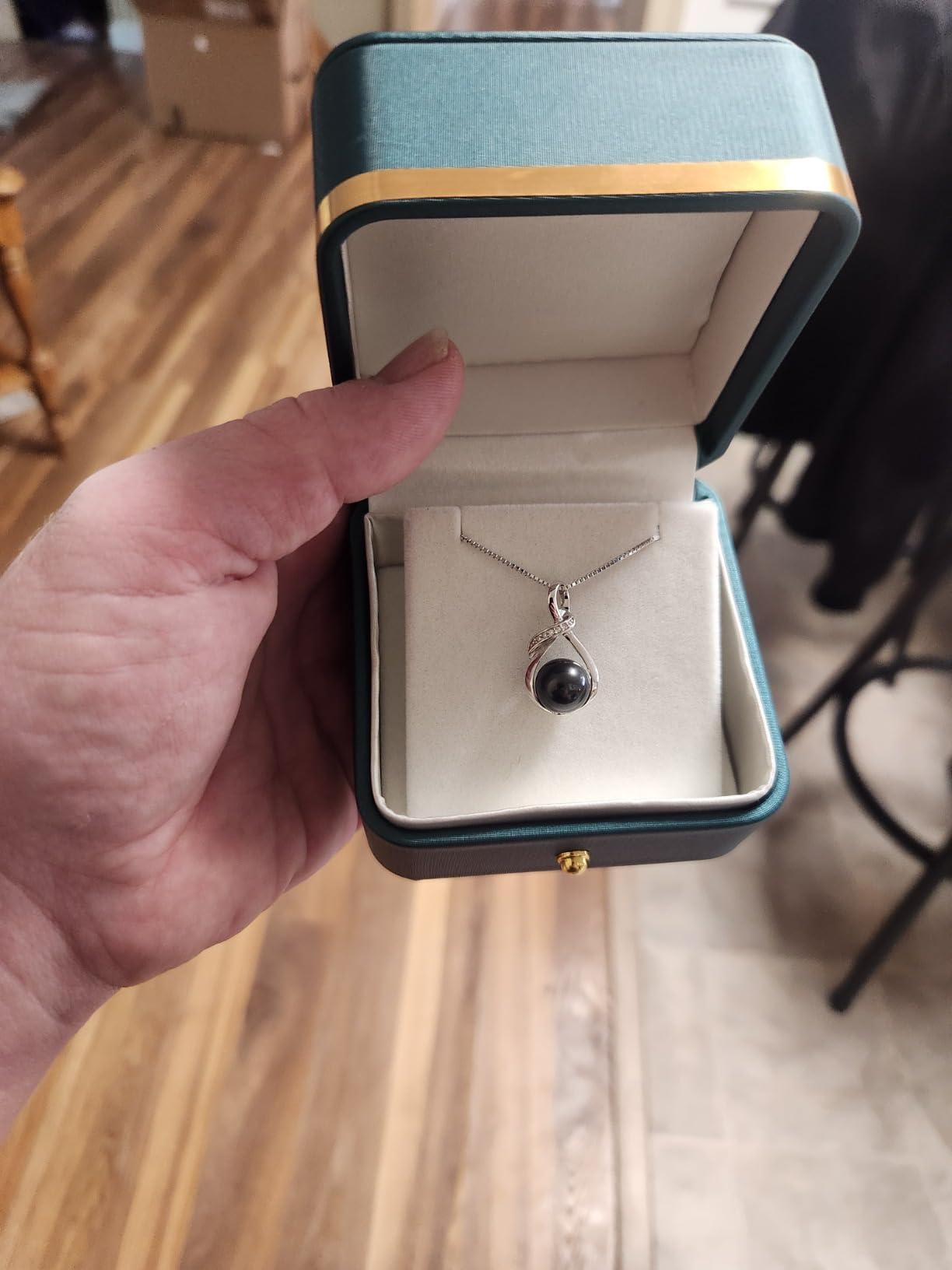 Gifts for Women Wife-Tahitian-Black-Pearl-Necklace-Gift for Wife Wedding Birthday Anniversary Jewelry-Mom Girlfriend Her Mothers Day Gifts for Mom Women Valentines Christmas Day Customer Review Gifts for Women Wife-Tahitian-Black-Pearl-Necklace-Gift for Wife Wedding Birthday Anniversary Jewelry-Mom Girlfriend Her Mothers Day Gifts for Mom Women Valentines Christmas Day - Customer Photo 2