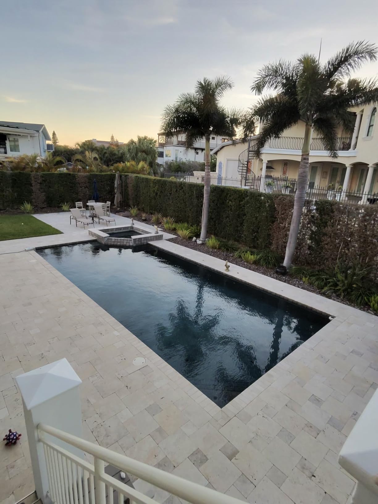 Ray-Ban Meta (Gen 1), Wayfarer, Shiny Black | Smart AI Glasses for Men, Women - 12 MP Ultra-Wide Camera, Open-Ear Speakers for Audio, Video Recording and Bluetooth - Clear Lenses - Wearable Technology customer photo 2