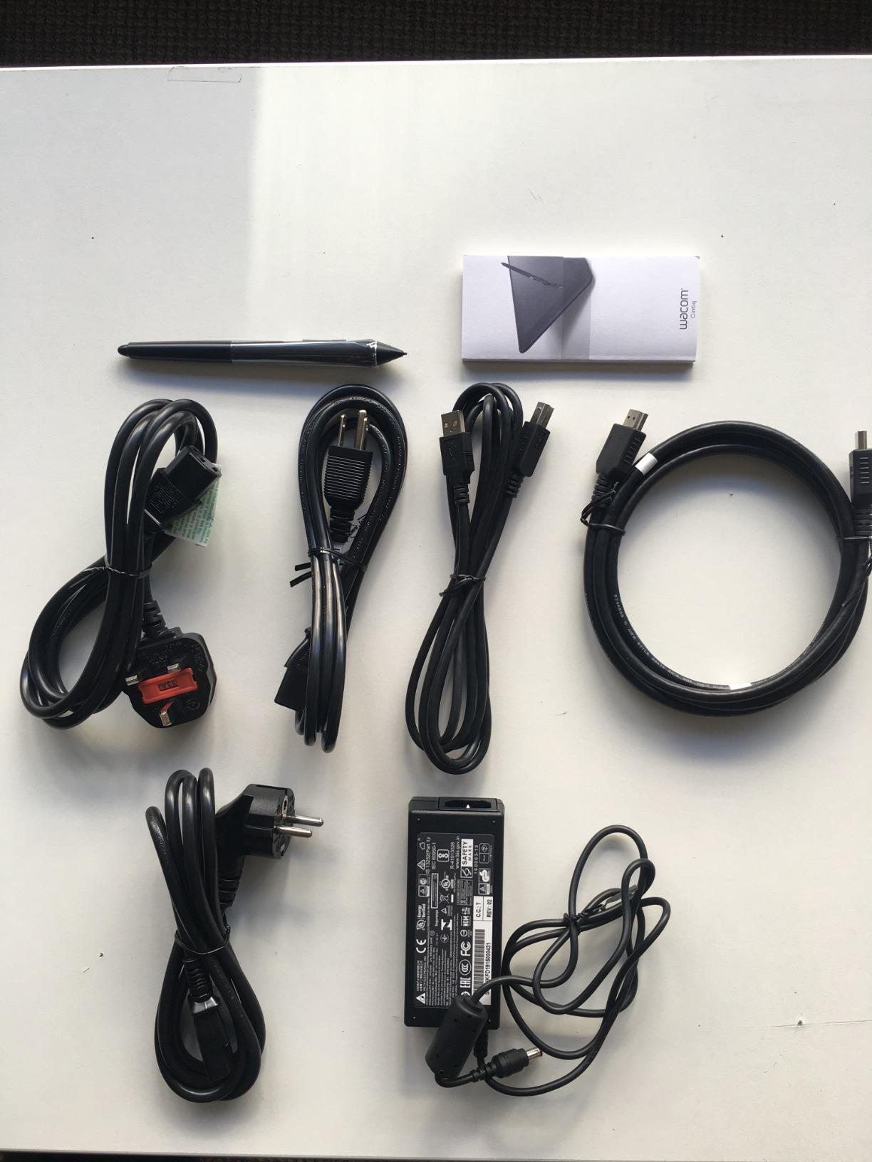 Wacom Cintiq 16 Drawing Tablet with Screen, 16 inch Display, Pro Pen 3 (Battery-Free), 100% sRGB Pen Display for Artists, Designers, Animation, Game Dev, Works with Mac, PC customer photo 2