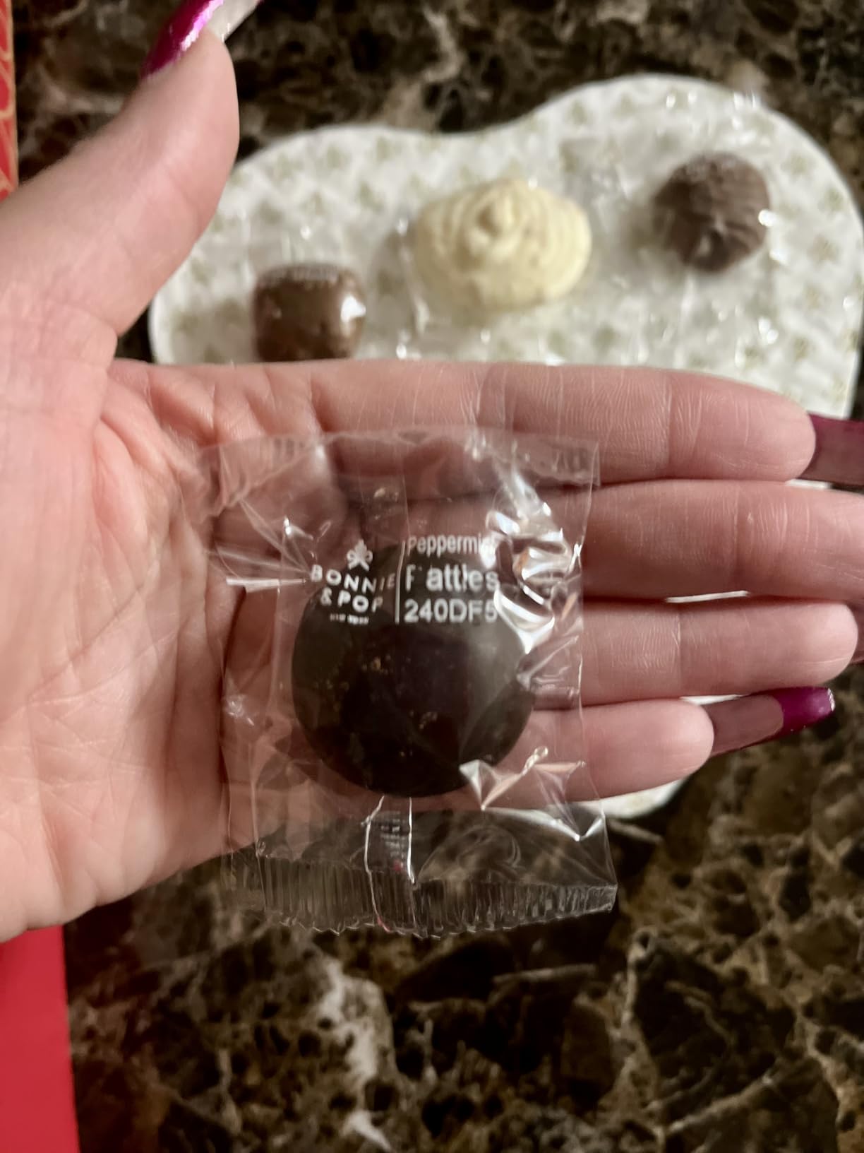 Valentines Chocolate Gift Basket | Heart Shaped Gift Present for Mom, Grandmother, Wife, Spouse with Assorted Milk Chocolate Truffles | Bonnie and Pop Customer Review Valentines Chocolate Gift Basket | Heart Shaped Gift Present for Mom, Grandmother, Wife, Spouse with Assorted Milk Chocolate Truffles | Bonnie and Pop - Customer Photo 2