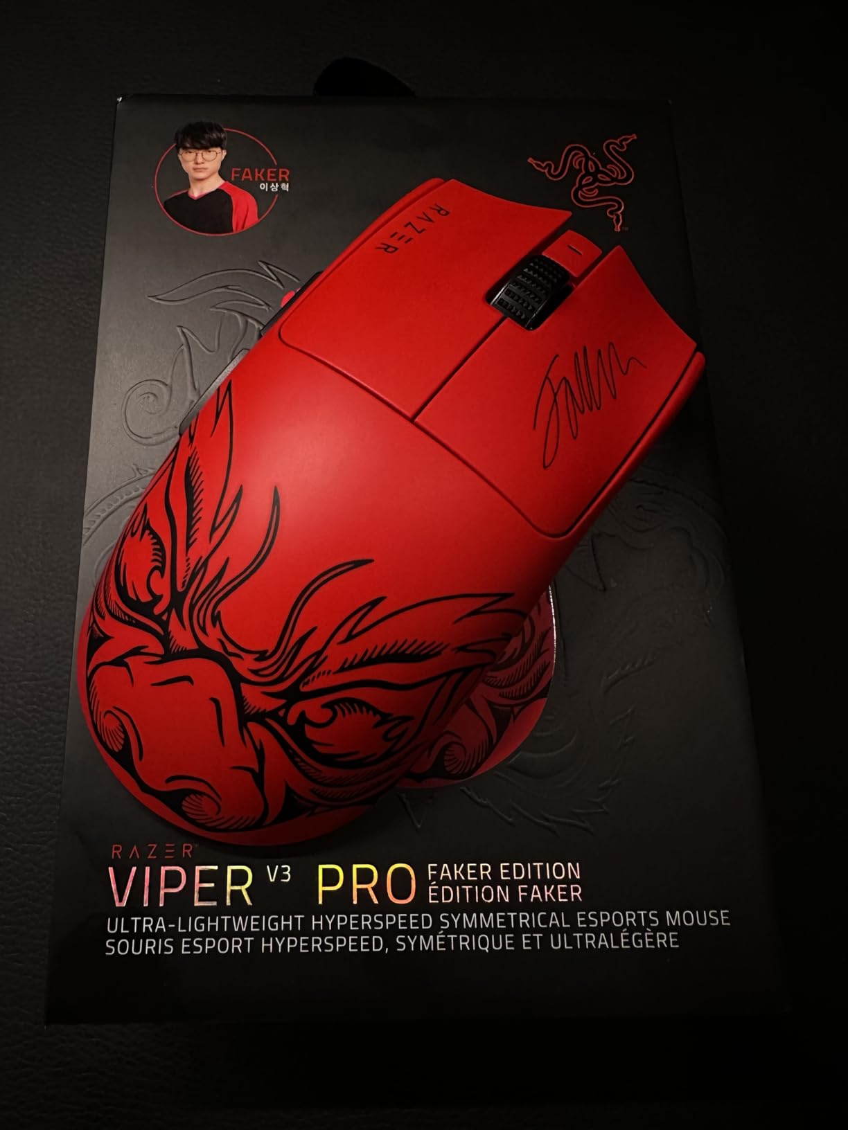 Razer Viper V3 Pro Wireless Esports Gaming Mouse: Symmetrical - 54g Lightweight - 8K Polling - 35K DPI Optical Sensor - Gen3 Switches - 8 Programmable Buttons - 95 Hr Battery - Black customer photo 1