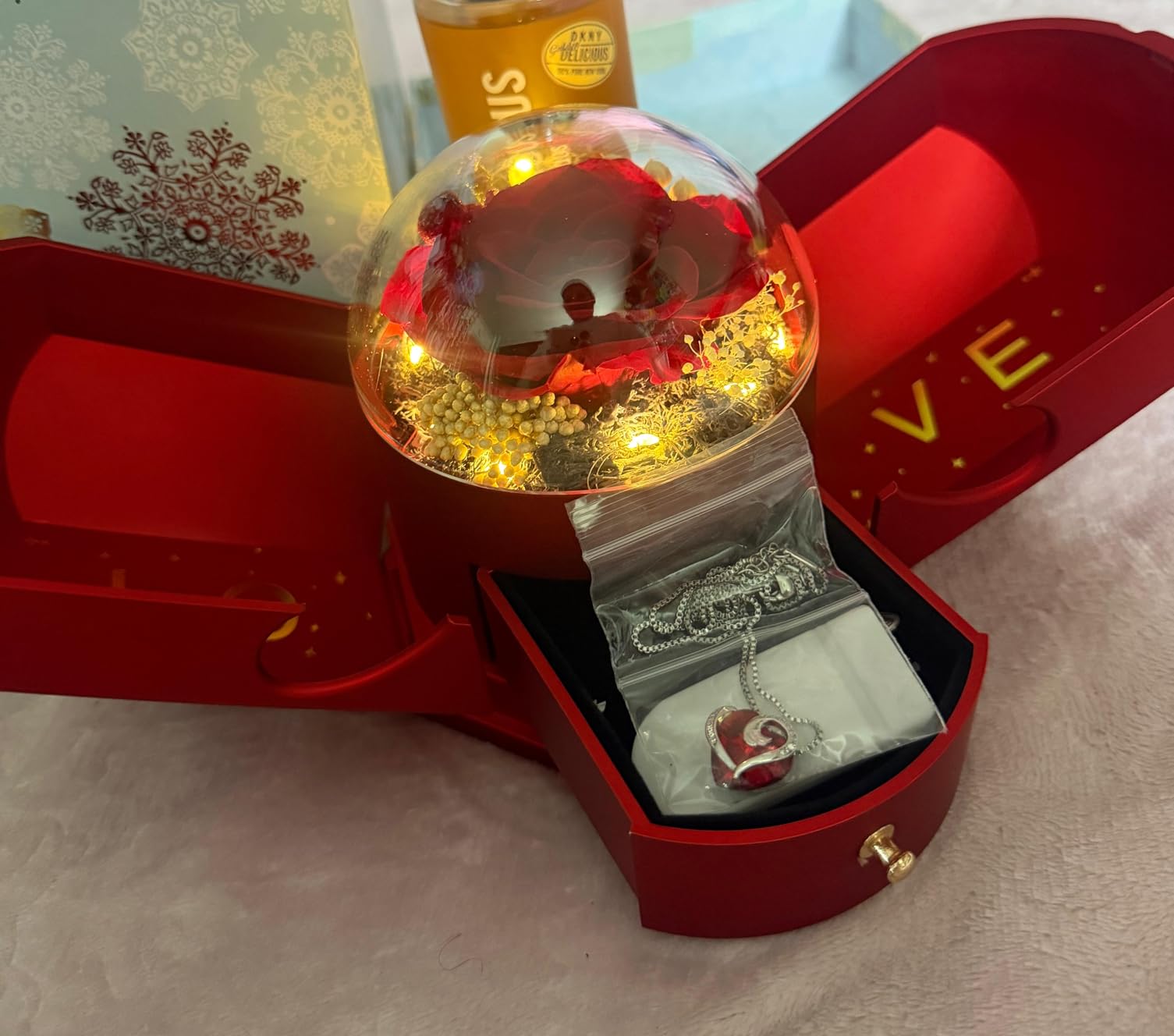 Preserved Real Red Rose with Necklace Forever Flowers Rose Valentines Day Gifts for Her Wife Girlfriend Women Mom Grandma on Valentines Mothers Day Sweetest Day Christmas Anniversary Romantic-Red Customer Review Preserved Real Red Rose with Necklace Forever Flowers Rose Valentines Day Gifts for Her Wife Girlfriend Women Mom Grandma on Valentines Mothers Day Sweetest Day Christmas Anniversary Romantic-Red - Customer Photo 1