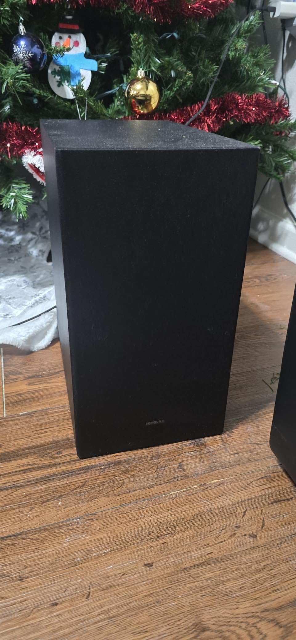 Samsung B-Series Soundbar HW-B550F 2.1 ch DTS Virtual:X Soundbar with Subwoofer (2025 Model) Voice Enhance Mode, Bass Boost, Adaptive Sound customer photo 1