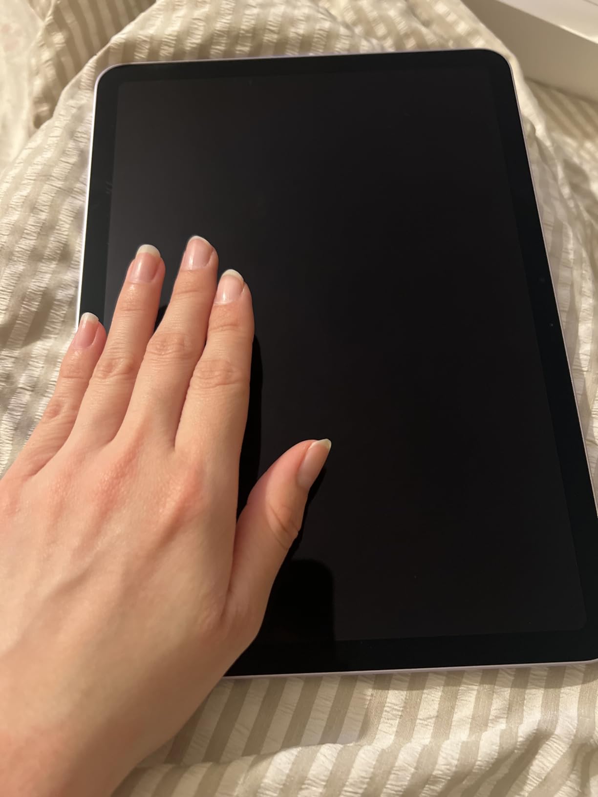 Apple iPad Air 11-inch with M3 chip Built for Apple Intelligence, Liquid Retina Display, 128GB, 12MP Front/Back Camera, Wi-Fi 6E, Touch ID, All-Day Battery Life - Purple customer photo 1