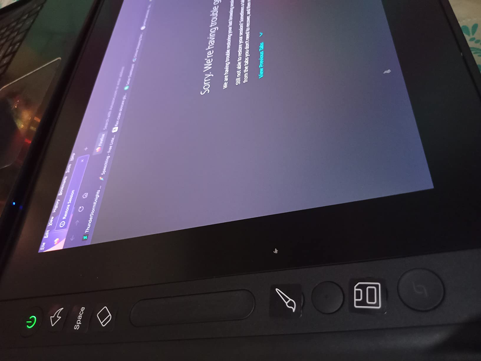 HUION Kamvas 13 (Gen 3) Drawing Tablet with Screen, 13.3-inch Full-Laminated Art Tablet with Anti-Sparkle Canvas Glass, 99% sRGB, PenTech 4.0, 16384 Pen Pressure, Dual Dials for Digital Art, Black customer photo 2