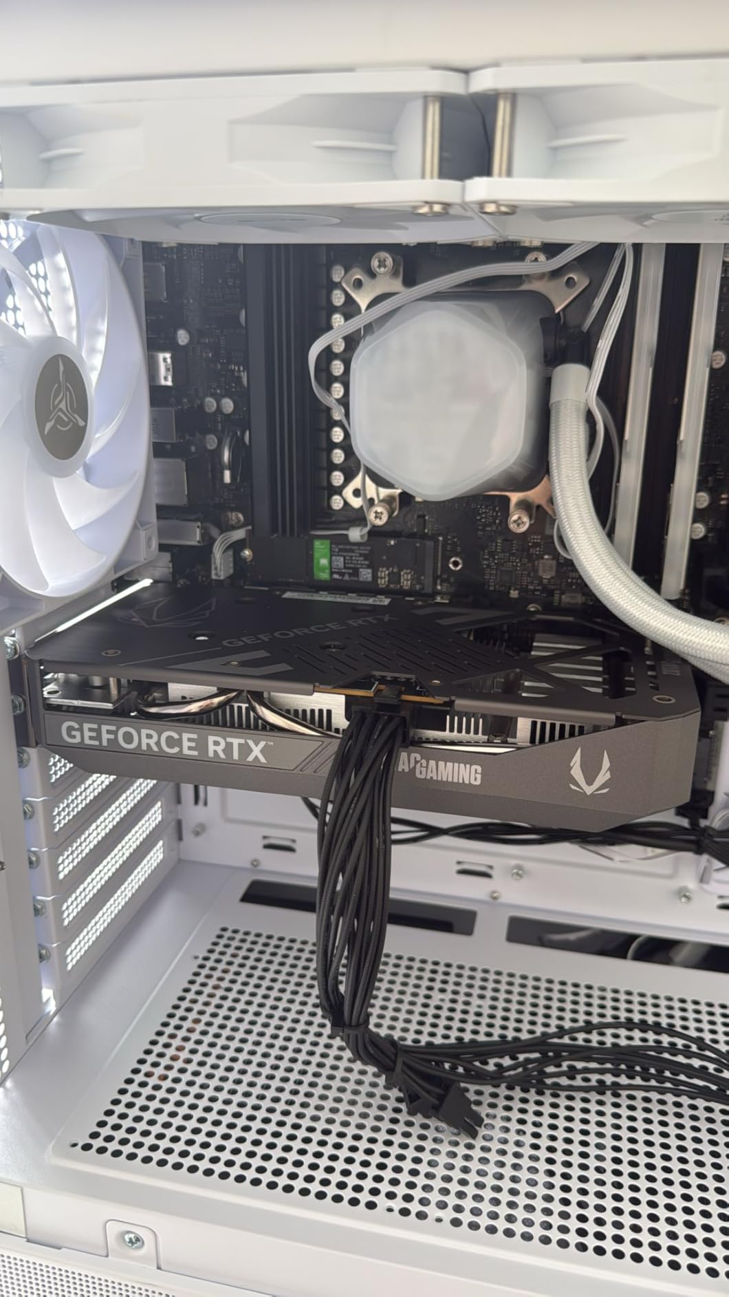 Skytech Azure 3 Gaming PC, AMD Ryzen 7 9700X 3.8GHz, NVIDIA RTX 5060, 1TB NVMe SSD, 32GB DDR5 RAM 6000, 850W Gold ATX 3 PSU, 360 ARGB AIO, Wi-Fi, Win 11, Desktop customer photo 2