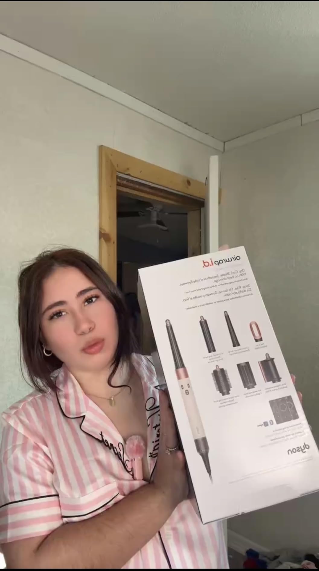 Airwrap i.d. Multi-Styler, Allure Winner, Bluetooth Connected, No Heat Damage, 6-in-1 Versatility, Intelligent Hair Styler customer photo 1