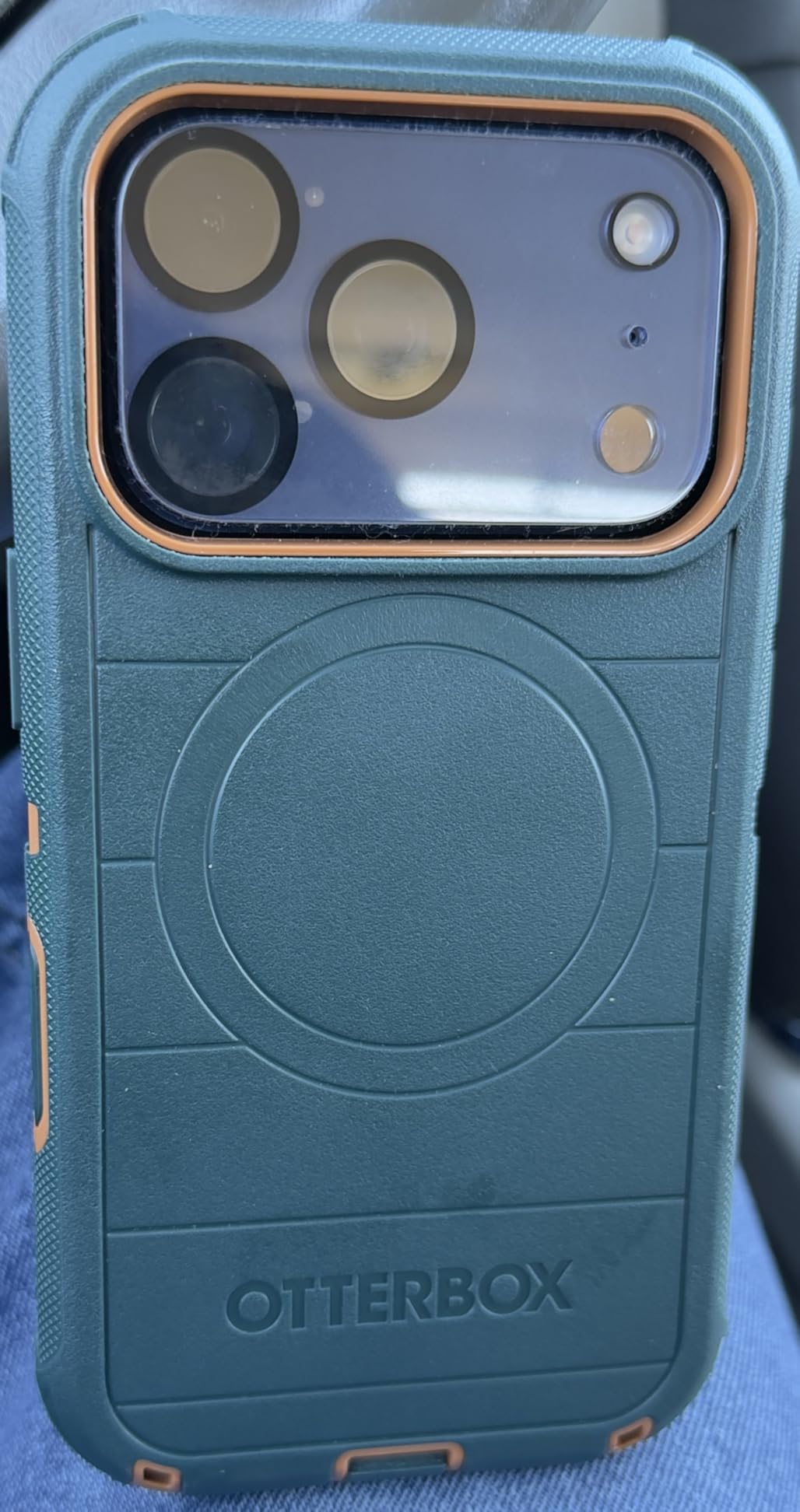 OtterBox iPhone 17 Pro Max Defender Pro Series Case - Black - Tough, Rugged & Durable iPhone Case, Snaps on MagSafe customer photo 2