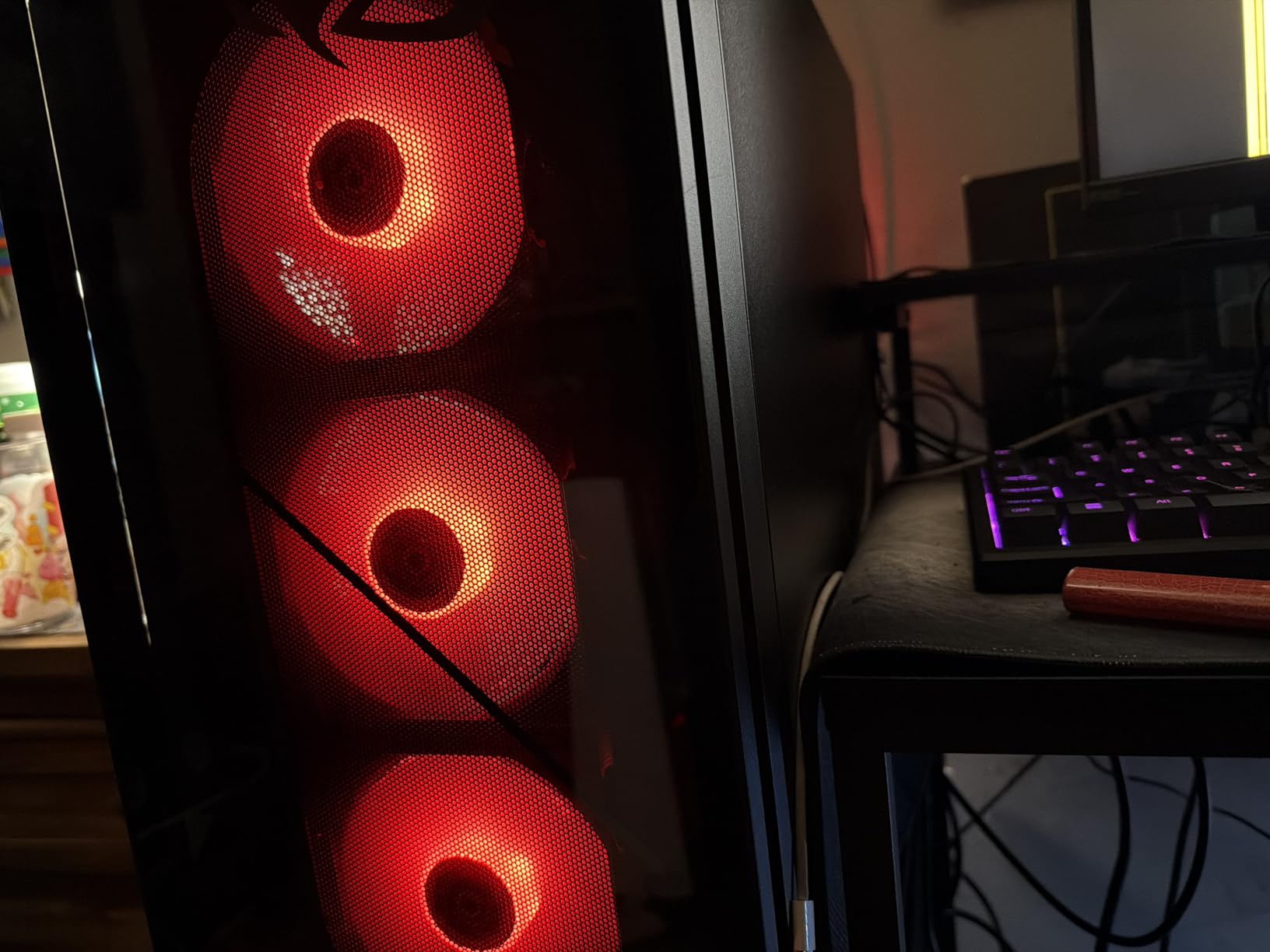 ASUS ROG G700 (2025) Gaming Desktop PC, Intel Core Ultra 7 265KF Processor, NVIDIA GeForce RTX 5070, 1TB M.2 NVMe PCIe 4 SSD, 32GB DDR5 RAM, Windows 11 Home, G700TF-MS776 customer photo 1