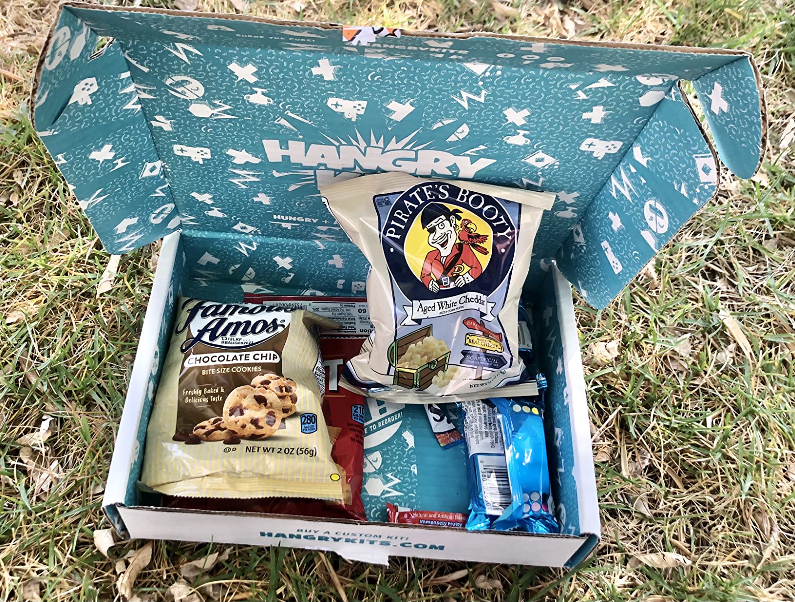 Hangry Kits Valentine's Day Care Pack Snack Box for Kids - Send a Valentines Care Pack Gift Basket Care Package To A Friend Or Loved One. Delicious Variety Of Comforting Snacks Customer Review Hangry Kits Valentine's Day Care Pack Snack Box for Kids - Send a Valentines Care Pack Gift Basket Care Package To A Friend Or Loved One. Delicious Variety Of Comforting Snacks - Customer Photo 1