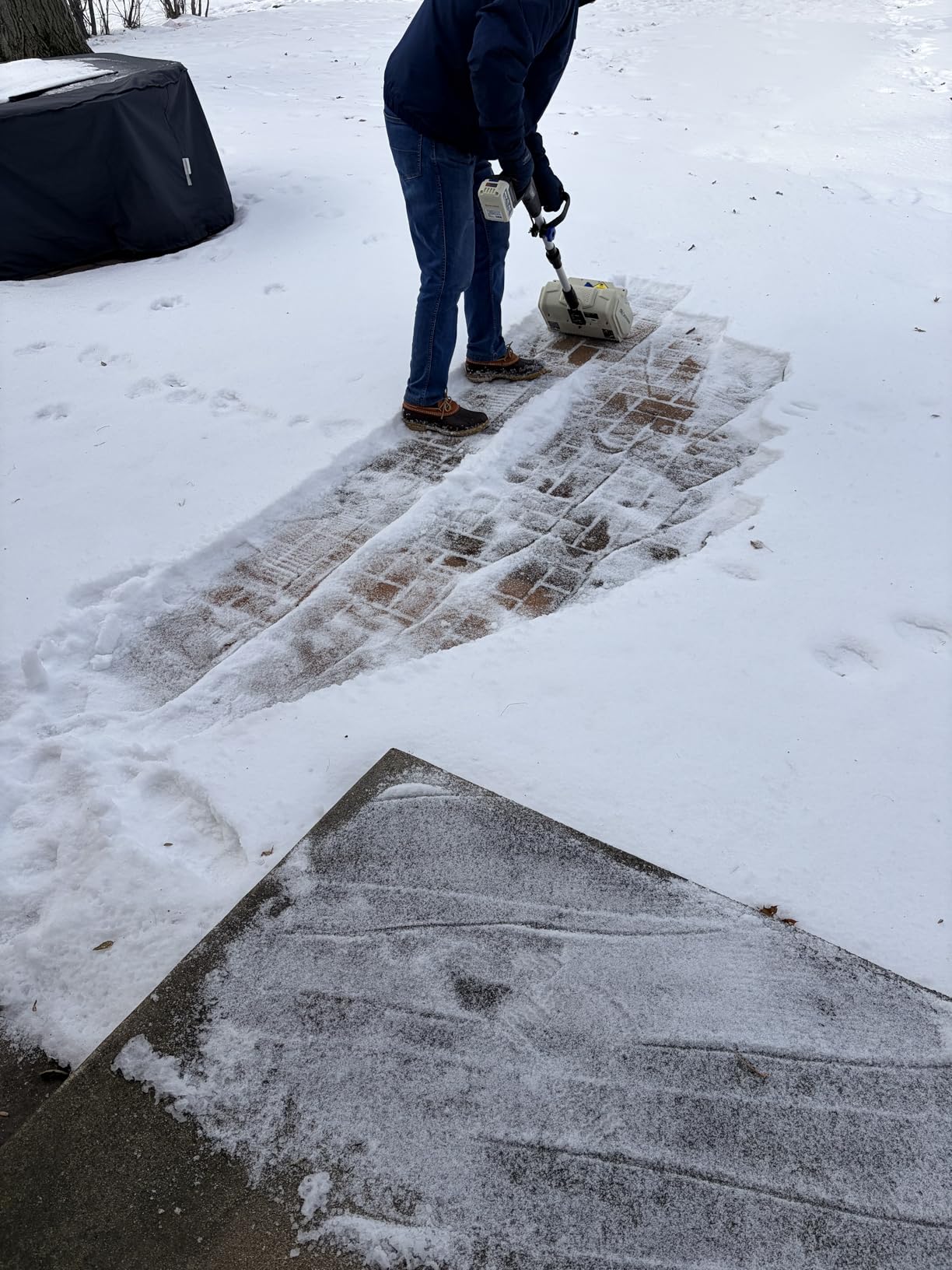 Snow Joe Cordless Snow Shovel Kit with 10