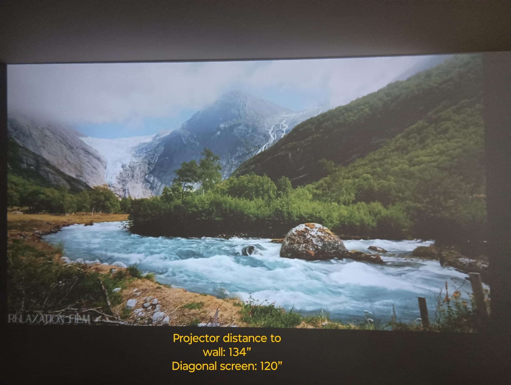 [Officially-Licensed APP/4K Support/Dolby Audio] Portable Smart Projector with WiFi and Bluetooth, Auto Focus & Keystone/Zoom,360°Adjustable Stand, iWIMIUS Mini Outdoor Moive Proyector（2026 Upgraded） customer photo 1