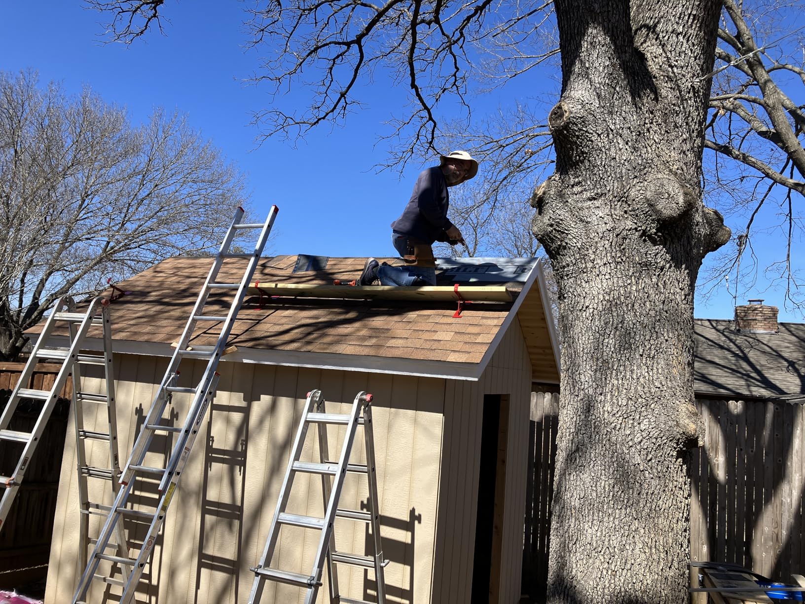 Guardian 2500 Adjustable Roofing Bracket | for 30 45 or 60 Degree Roof Pitches | 10 Inch Adjustable Platform | Powder Coated Red | OSHA Compliant customer photo 1