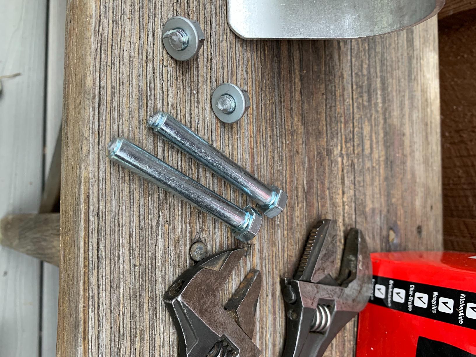 Werner AC10-20-02 Long Body Aluminum Ladder Jacks for Stages up to 20-Inch Width (Pair) customer photo 1