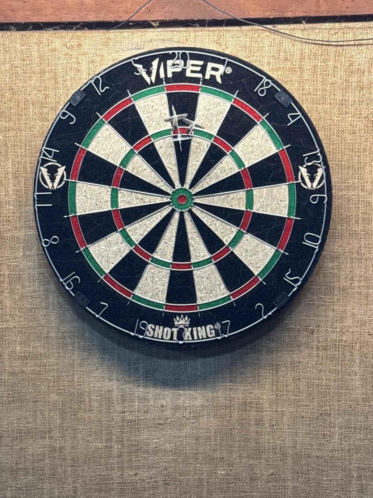 Viper by GLD Products Shot King Regulation Bristle Steel Tip Dartboard Set with Bullseye Metal Radial Spider Wire Compressed Sisal Board with Rotating Number Ring Includes 6 Darts customer photo 1