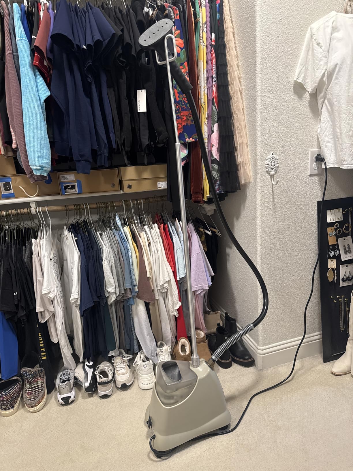 Jiffy Steamer J-2000 Jiffy Garment Steamer with Plastic Steam Head, 120 Volt, Beige customer photo 1