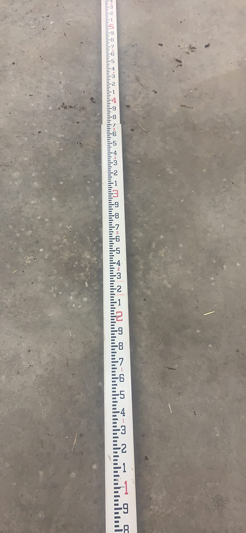 BOSCH CST/berger 06-916C MeasureMark 16-Foot 5 Section Fiberglass Grade Rod in Feet, Inches, and Eighths customer photo 1